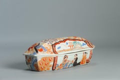 Antique Japanese Meiji Period Soap Box Porcelain MArked base Japan