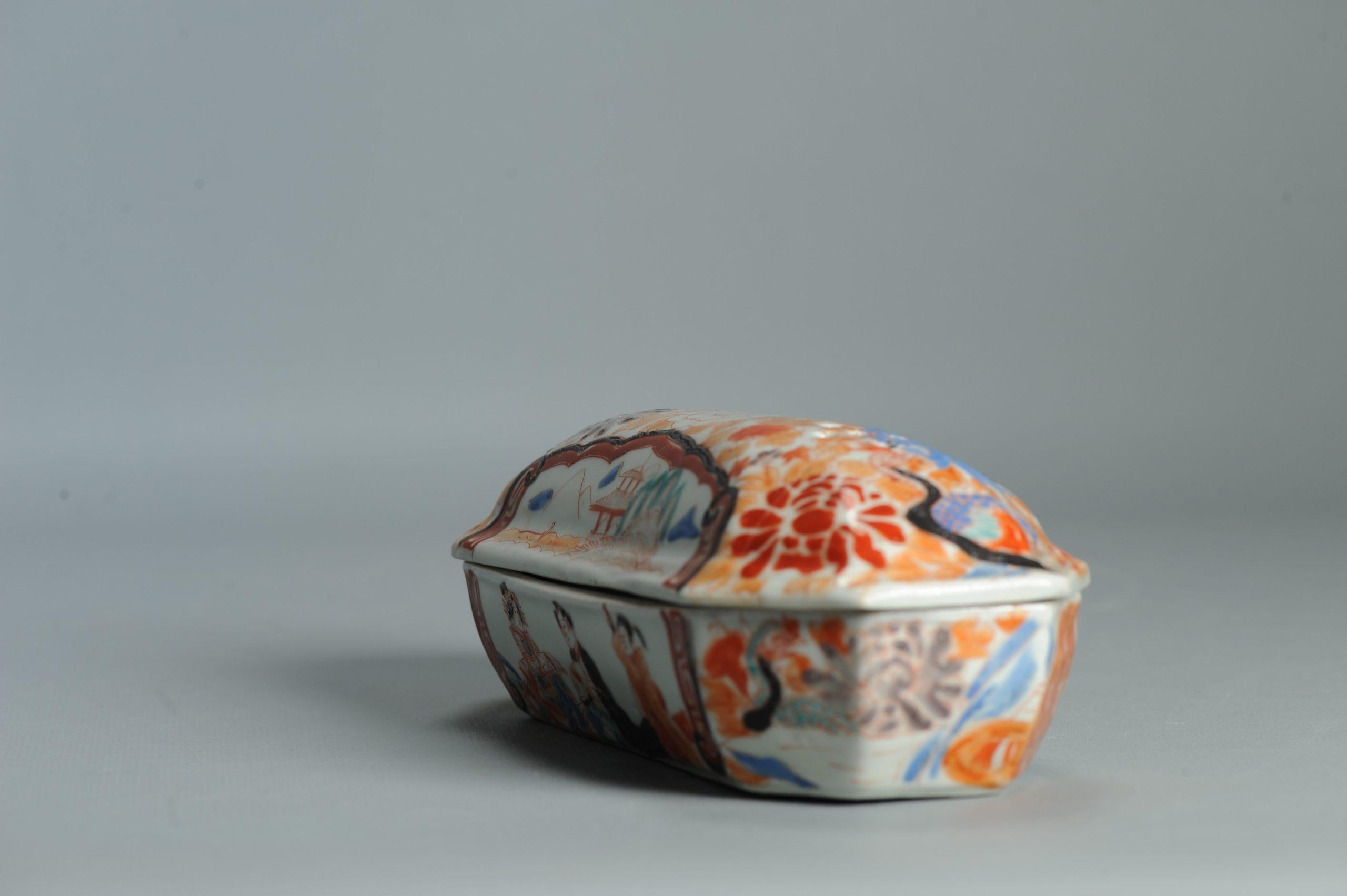 Antique Japanese Meiji Period Soap Box Porcelain MArked base Japan For Sale 3