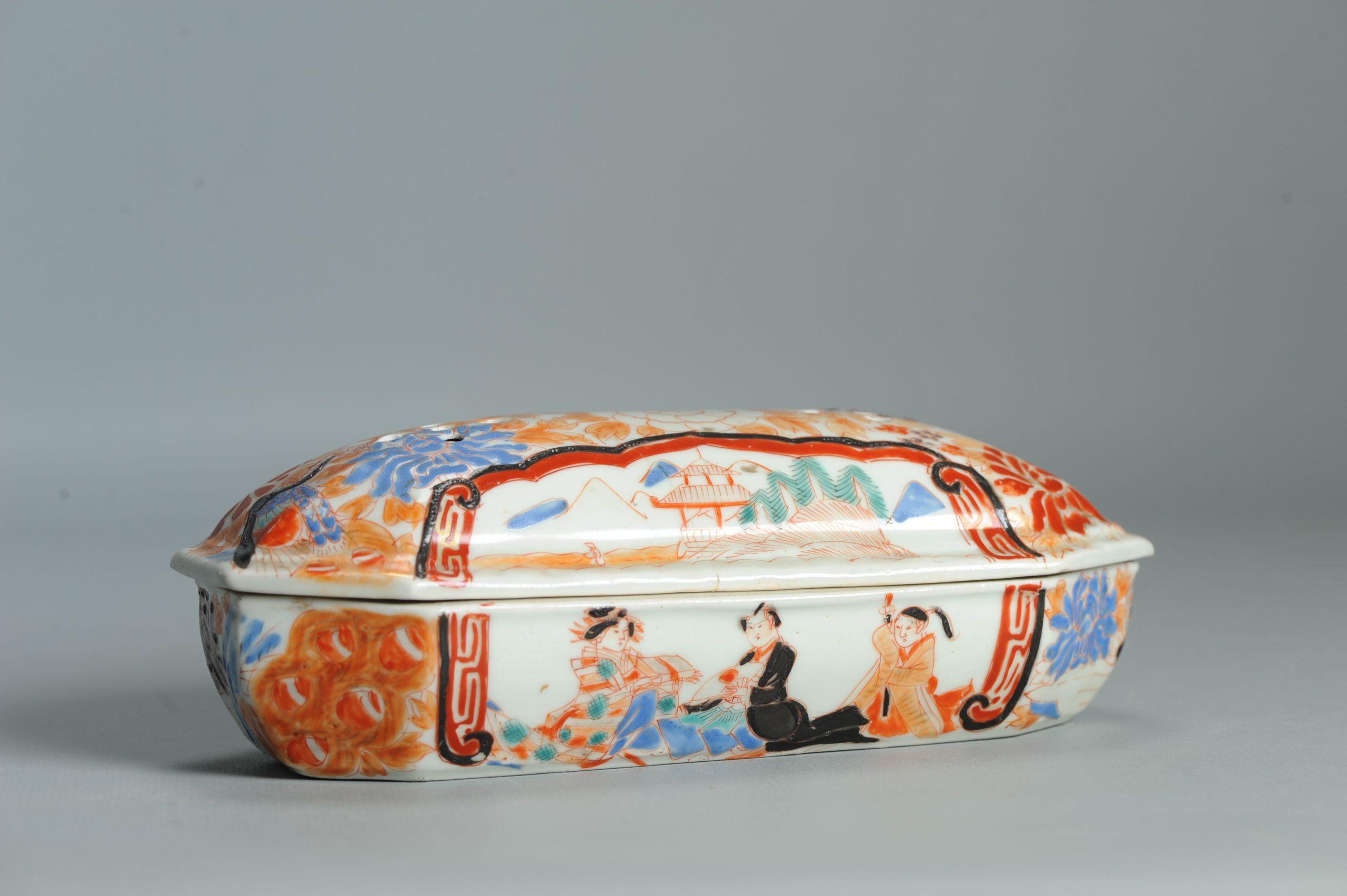 Antique Japanese Meiji Period Soap Box Porcelain MArked base Japan For Sale 5