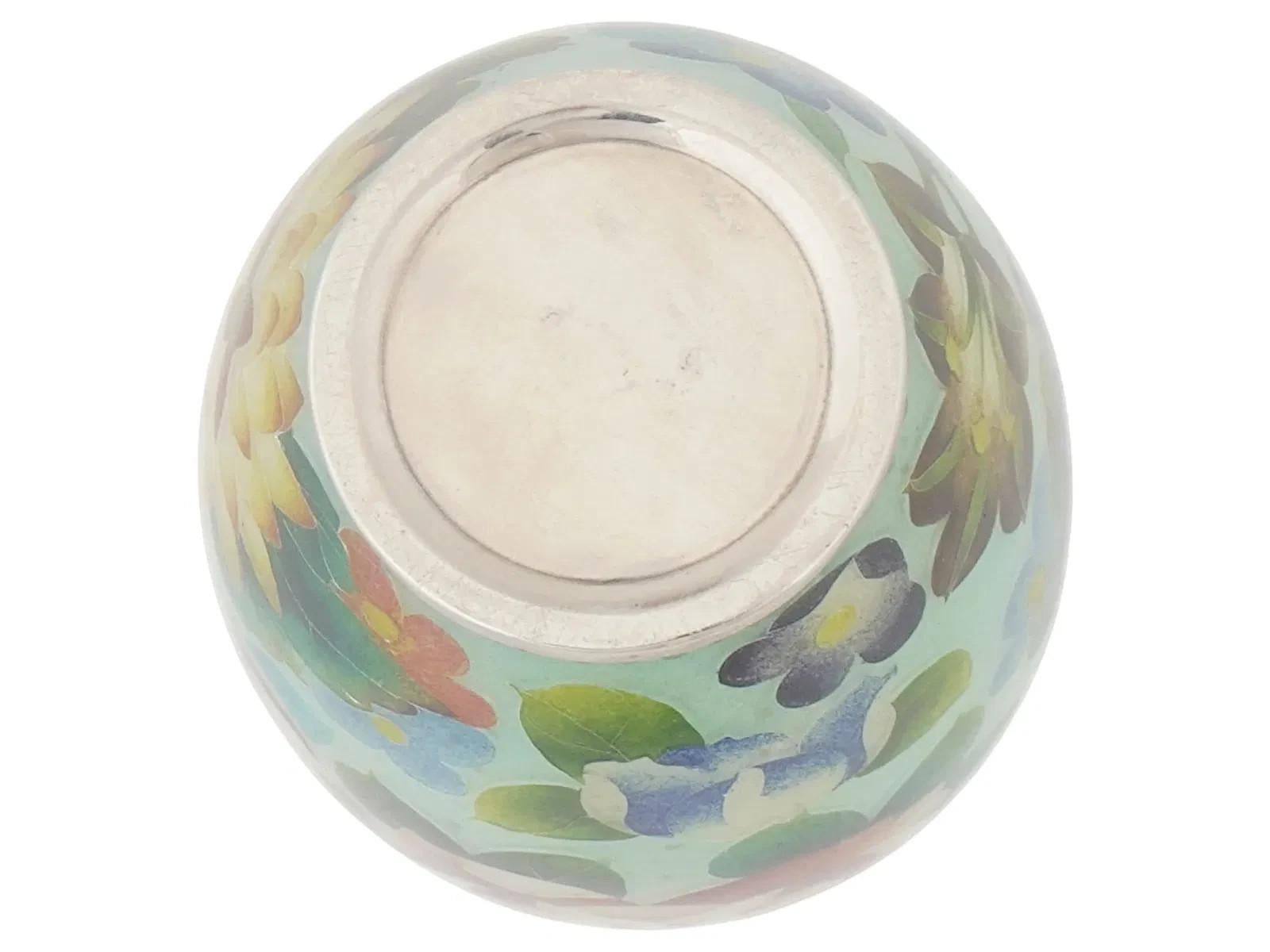 Smalto Antique Japanese Meiji plique-à-jour enamel vase in vendita