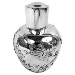 Antigua Jarra de Té Japonesa Meiji de Plata con Ramas en Flor