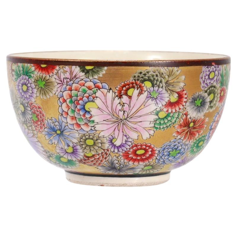 Taza de Té o Chawan Floral de Porcelana Meiji/Taisho Shuzan Satsuma Japonés Antiguo