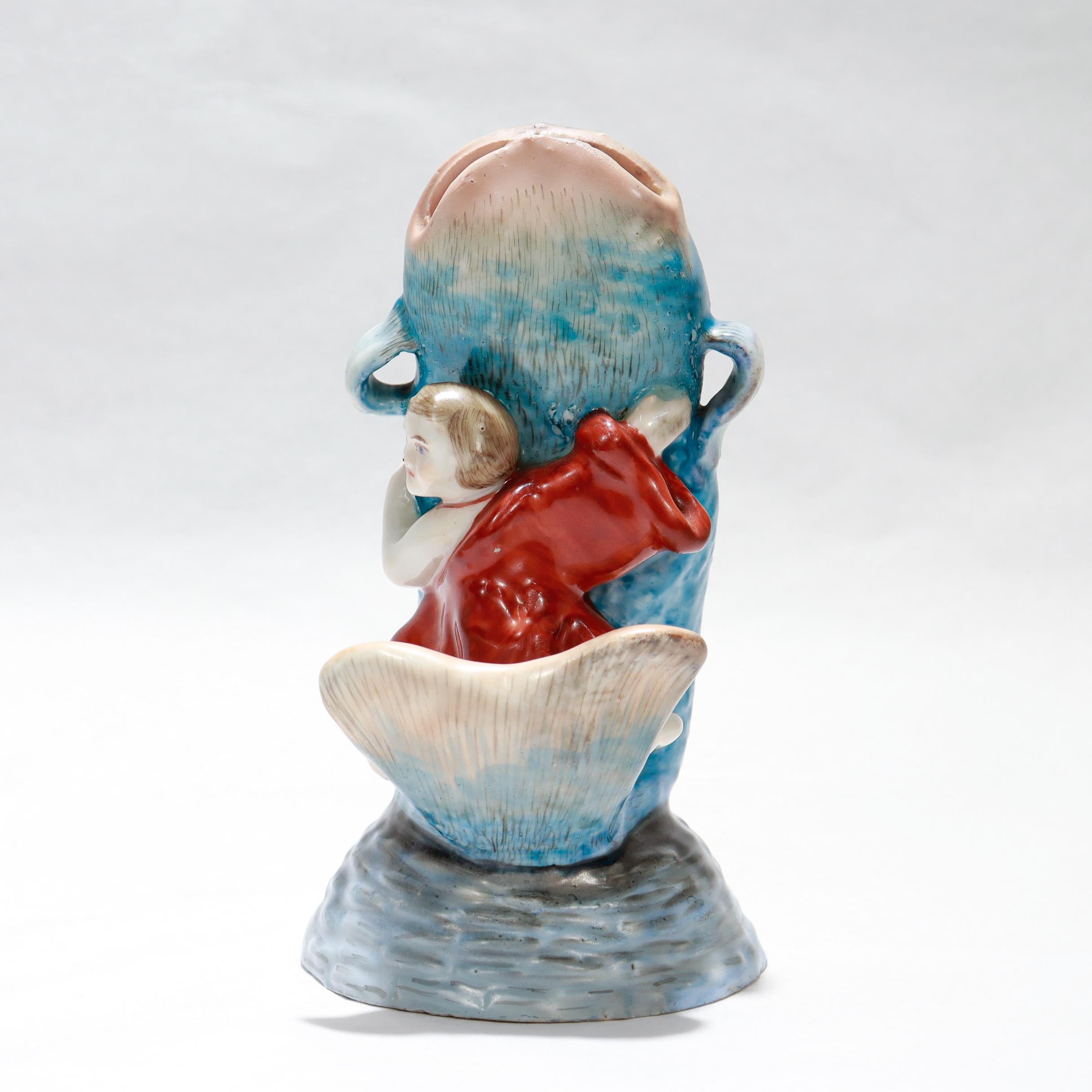 Vernissé Ancienne figurine japonaise en porcelaine Okimono de Kintaro en vente