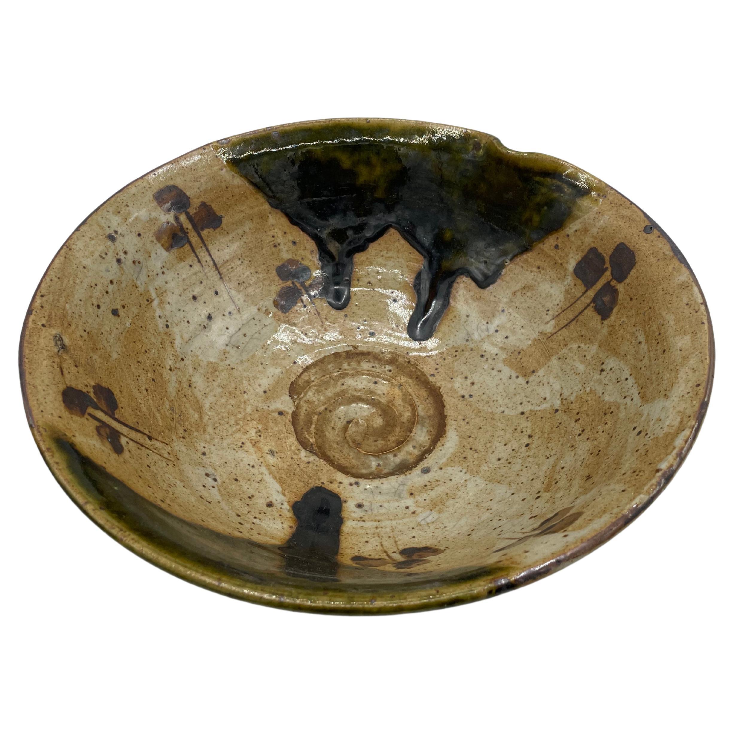 Antique Japanese Oribe Big Serving Bowl 1850s (Edo era) For Sale