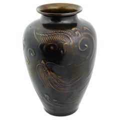 Antike japanische Vase aus patinierter Bronze
