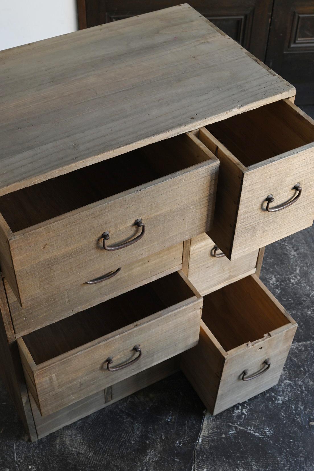 Ancien tiroir japonais en bois de paulownia / début du 20e siècle / tansu en bois en vente 7