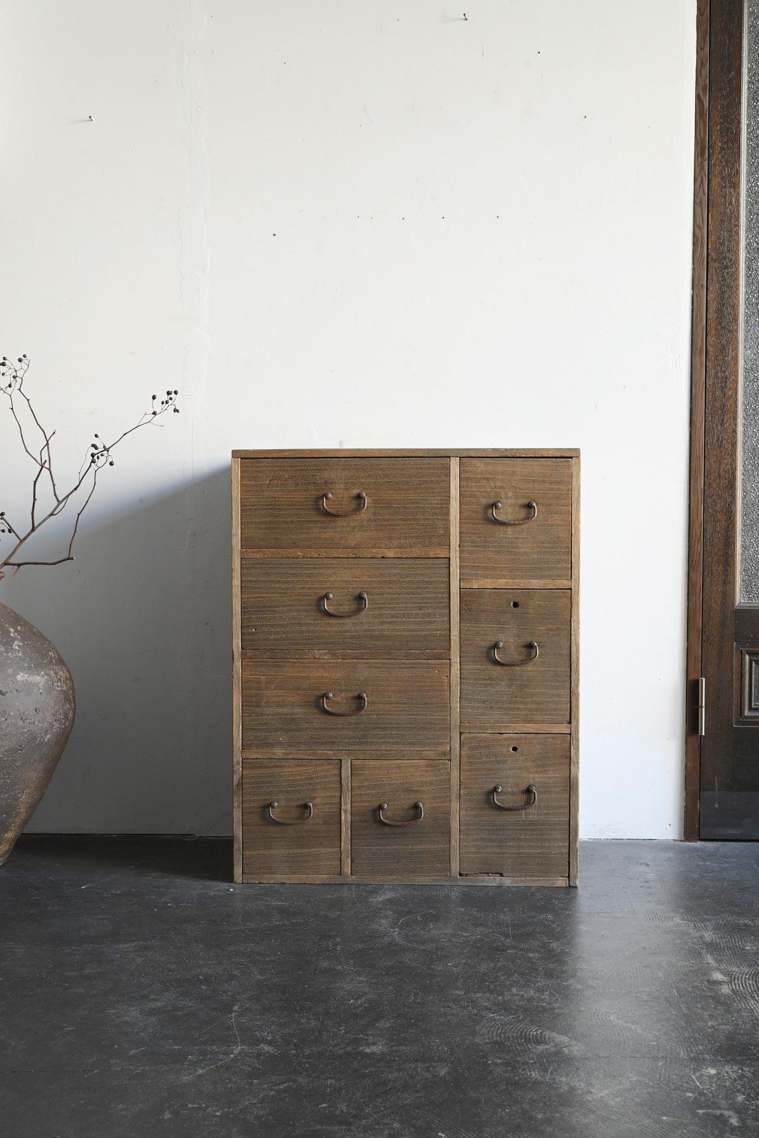 Ancien tiroir japonais en bois de paulownia / début du 20e siècle / tansu en bois en vente 12