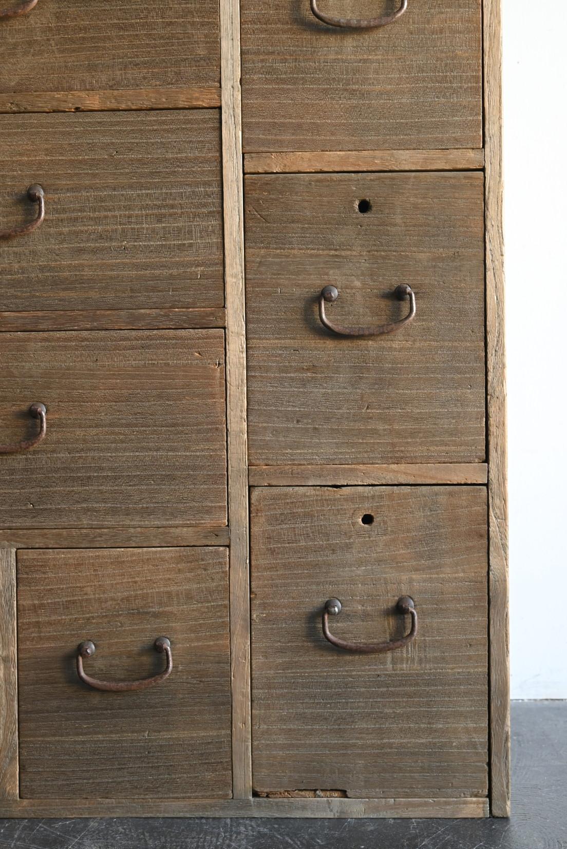 Ancien tiroir japonais en bois de paulownia / début du 20e siècle / tansu en bois Bon état - En vente à Sammu-shi, Chiba