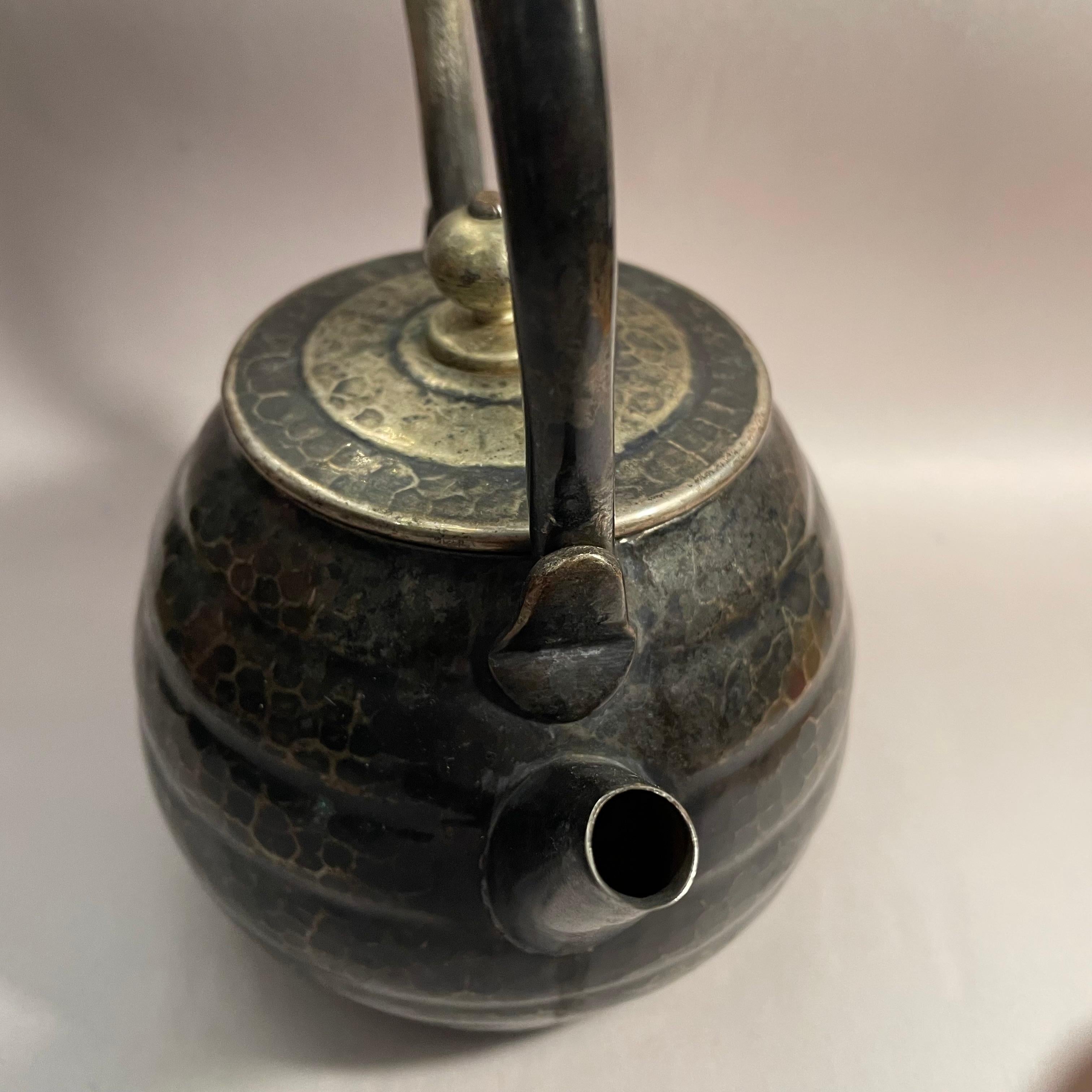 Inizio XX secolo Antica brocca giapponese 'Mizutsugi' con rame 1920s Kinyoudou in vendita