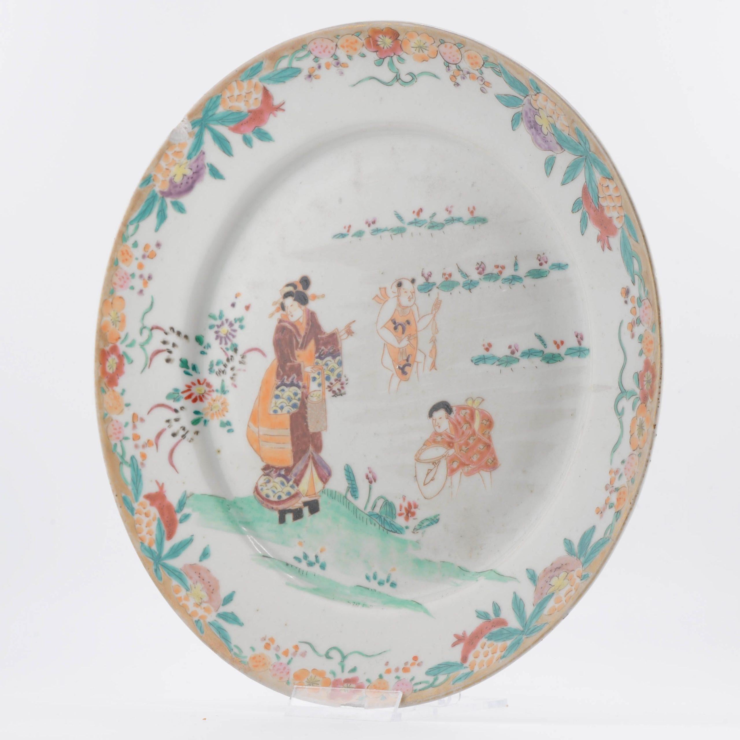 Fino al XVIII secolo Antico piatto in porcellana giapponese del XIX secolo Meiji Arita Boys Figural Polychrome in vendita