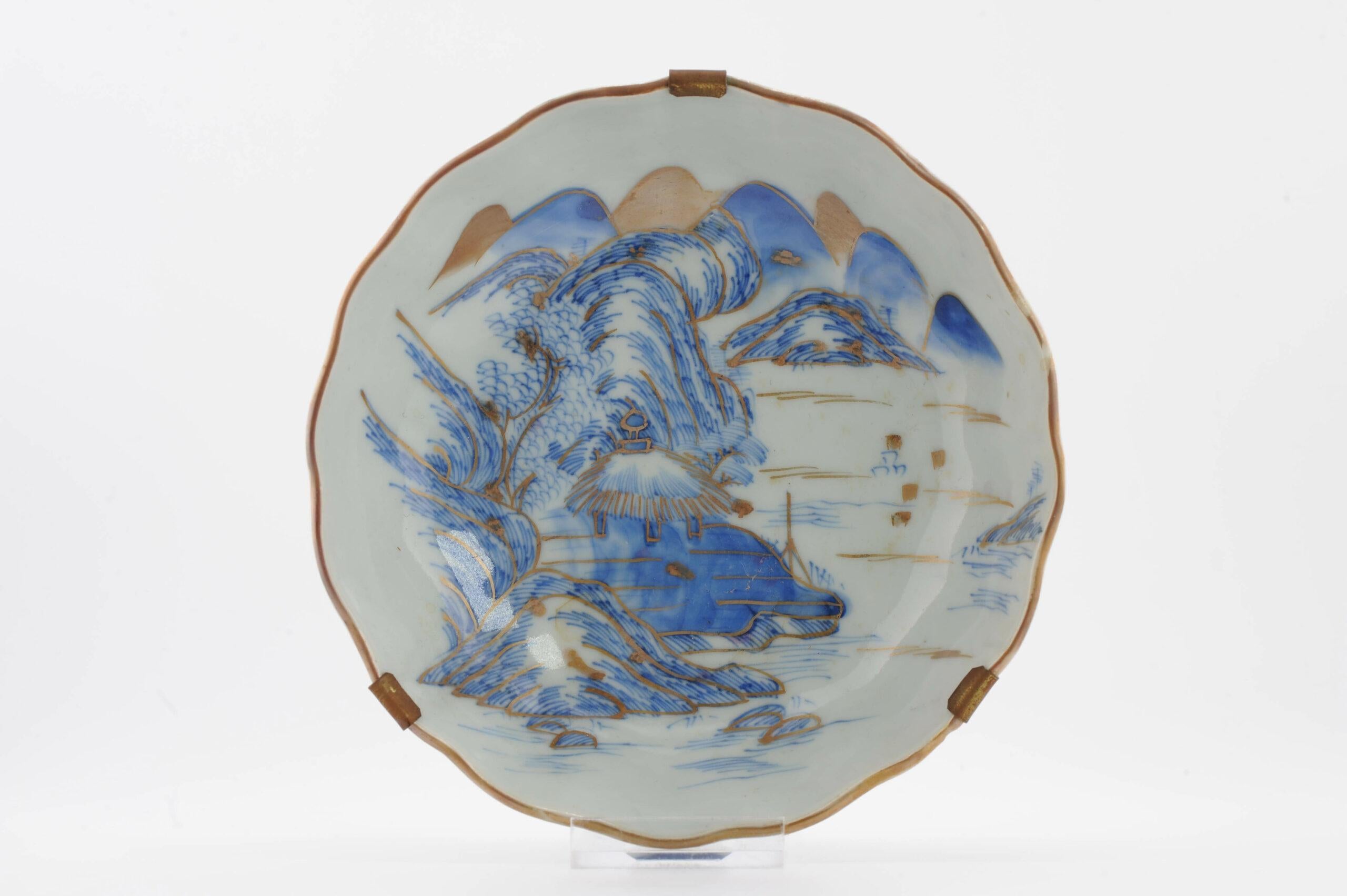 Antique Japanese Porcelain 19th c Meiji Arita Figural Polychrome dish For Sale 4
