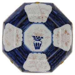 Antique Japanese Porcelain 19th c Meiji Arita Figural Polychrome Imari dish