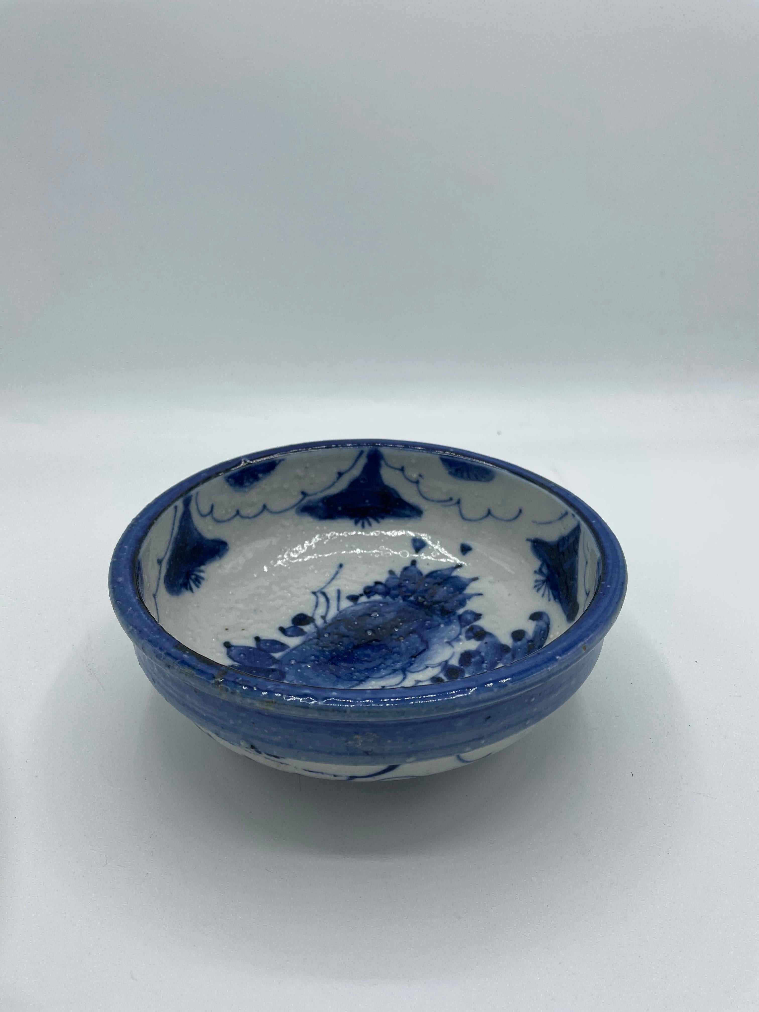 Antique Japanese Porcelain Blue Serving Bowl 1920s  For Sale 2