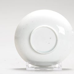 Antiguo Plato de Porcelana Japonesa del Periodo Edo Flores Florales Imari, Siglo XVIII