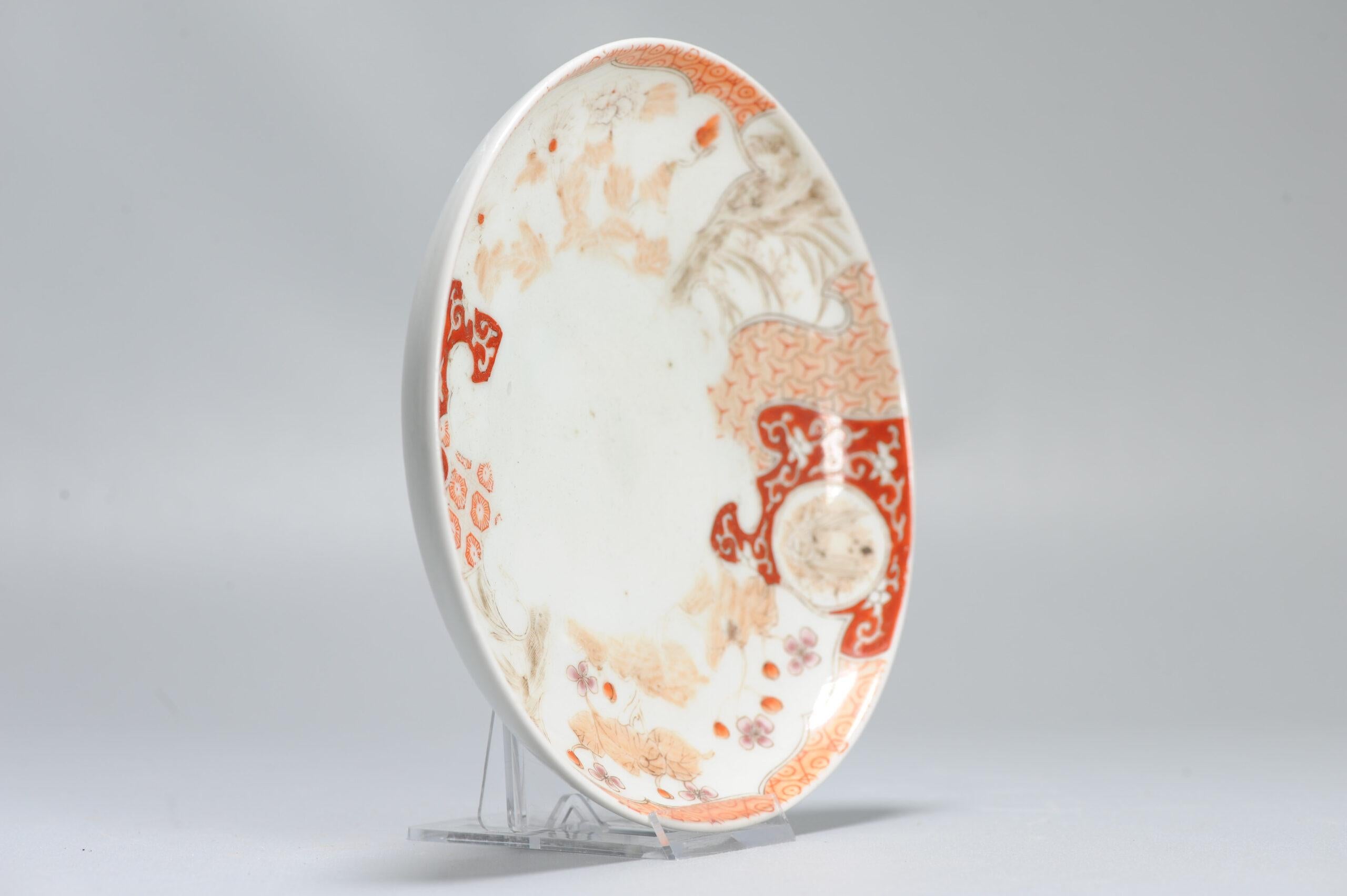 Antique Japanese Porcelain Meiji Arita Polychrome Dish Plate, 19th Century In Good Condition For Sale In Amsterdam, Noord Holland