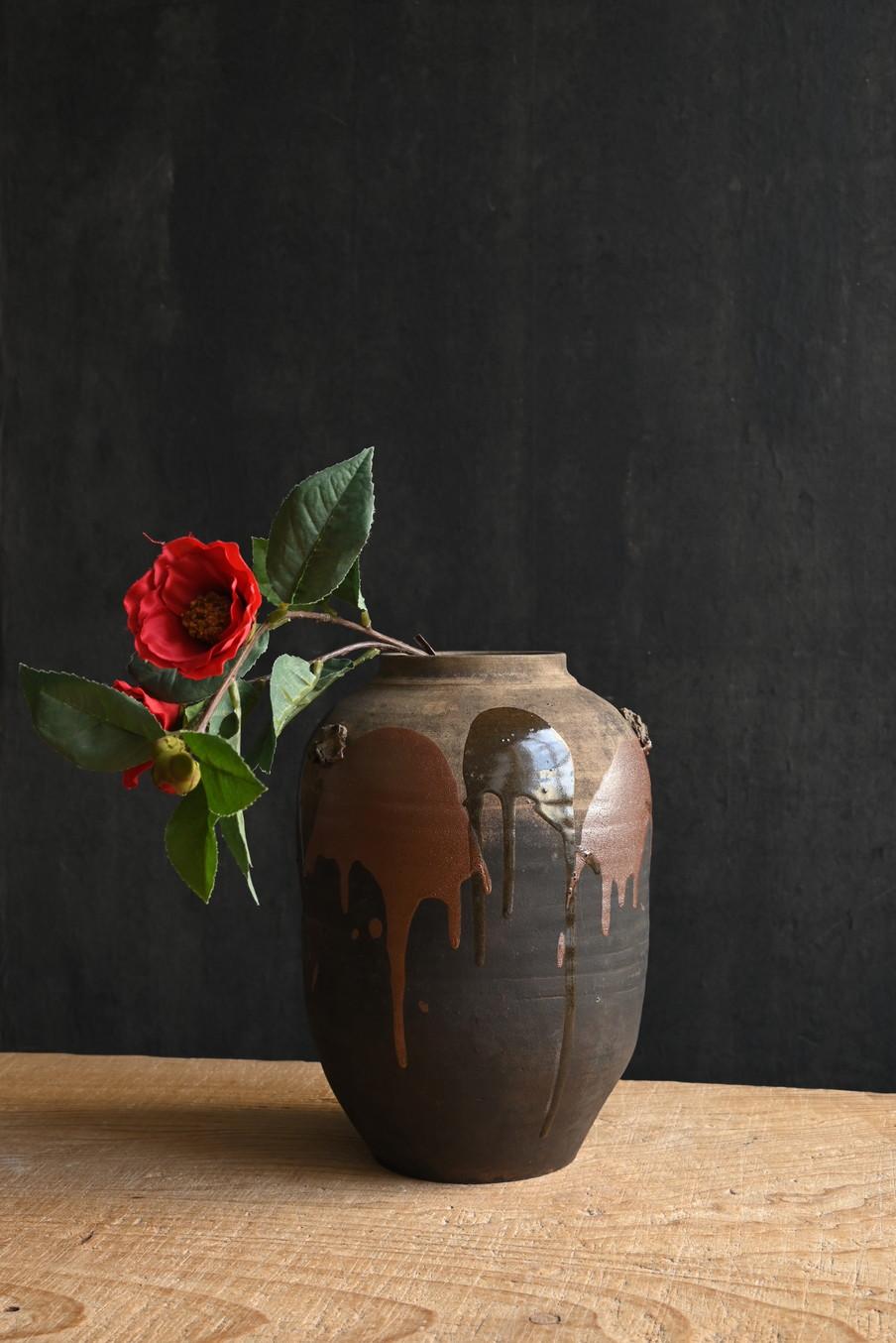 Giapponese Antico vaso di ceramica giapponese/1850-1920/vaso con smalto bicolore in vendita