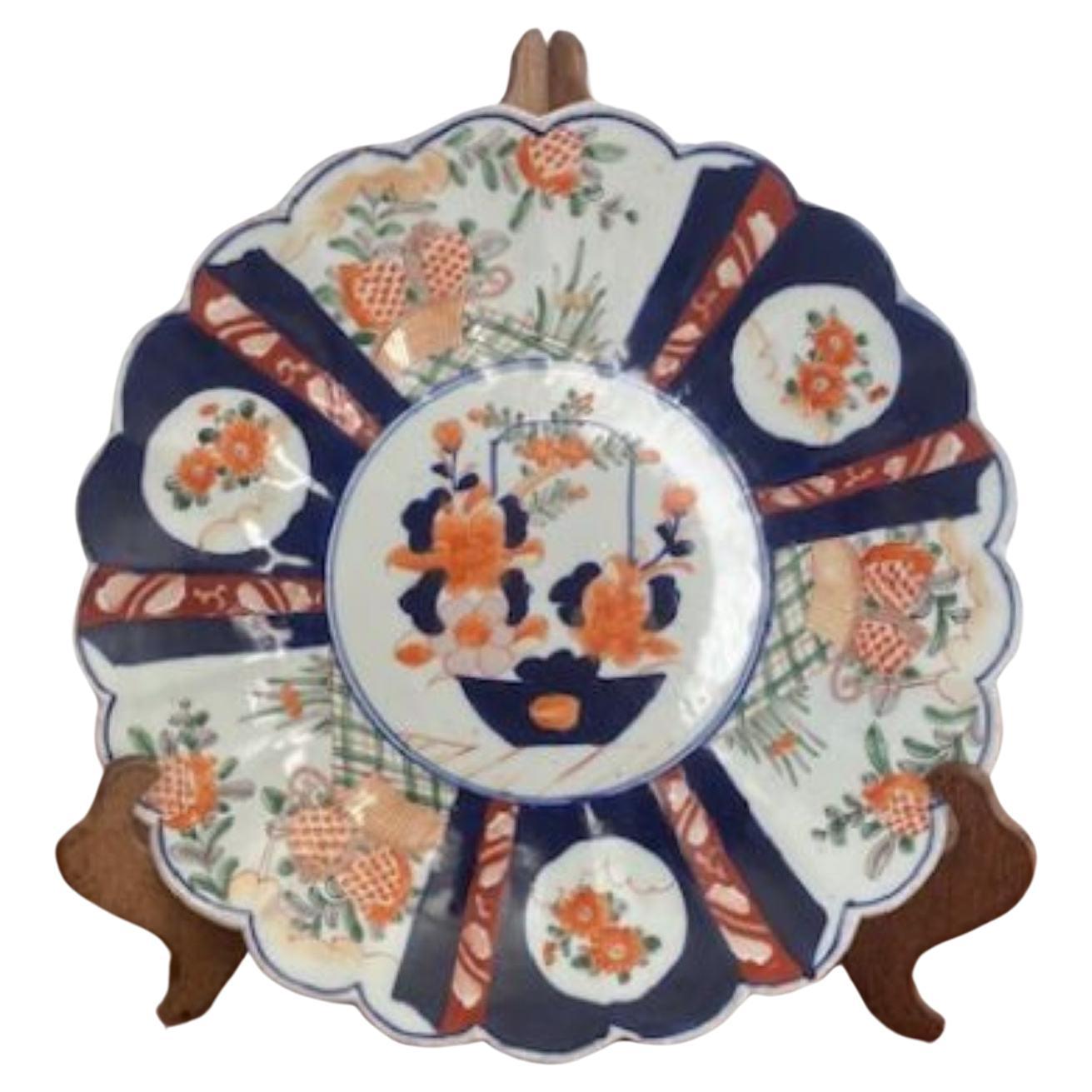 Antiker japanischer Qualitäts-Imari-Teller im Angebot
