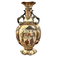 Antique Japanese quality satsuma hand painted vase 