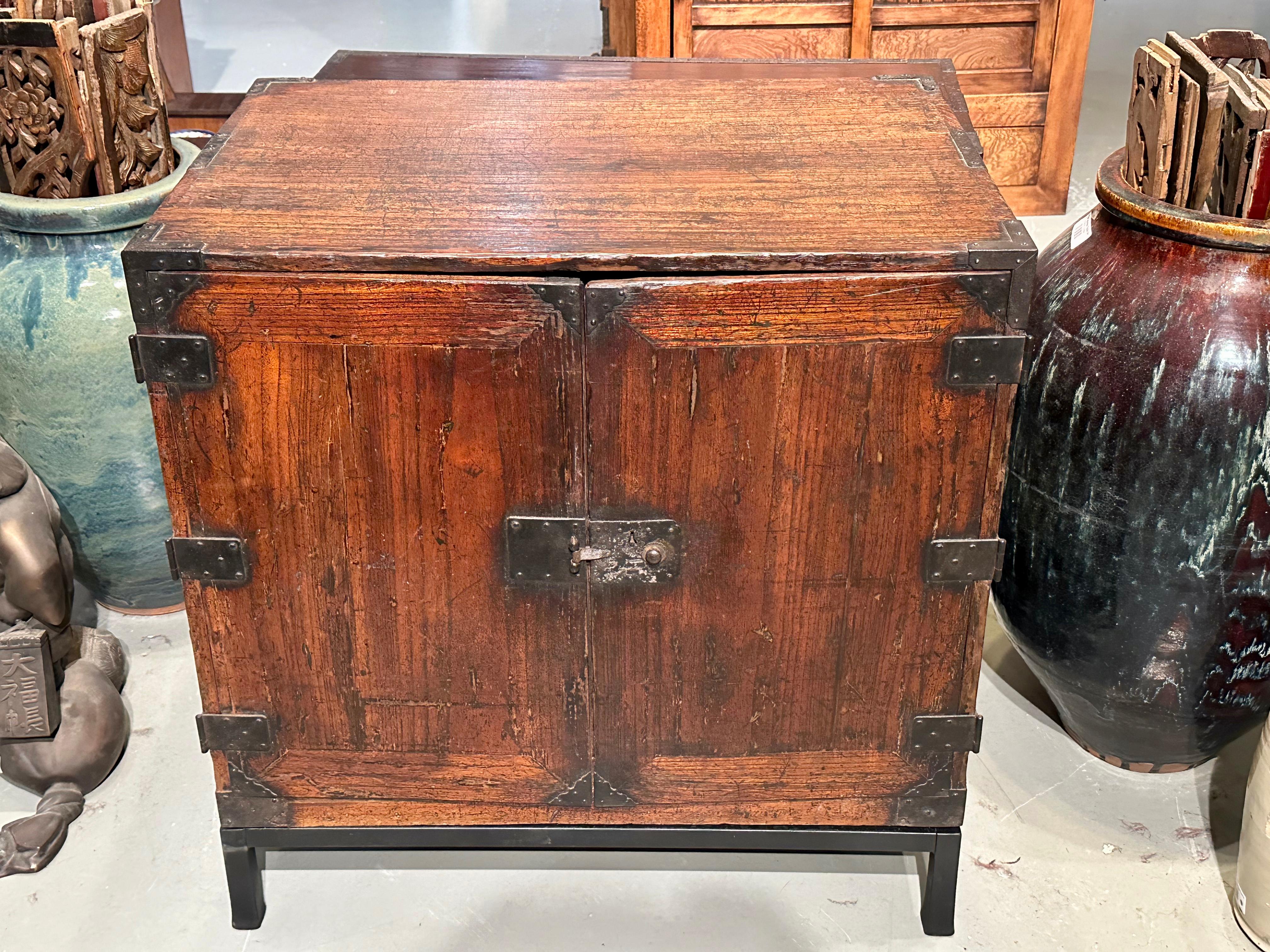 Available from Shogun's Gallery in Portland, Oregon for over 40 years specializing in Asian Arts & Antiques.

This is a very rare 350 year old antique Japanese tansu from the 17th century. This is a type of Kakesuzuri and contains a Tegata box