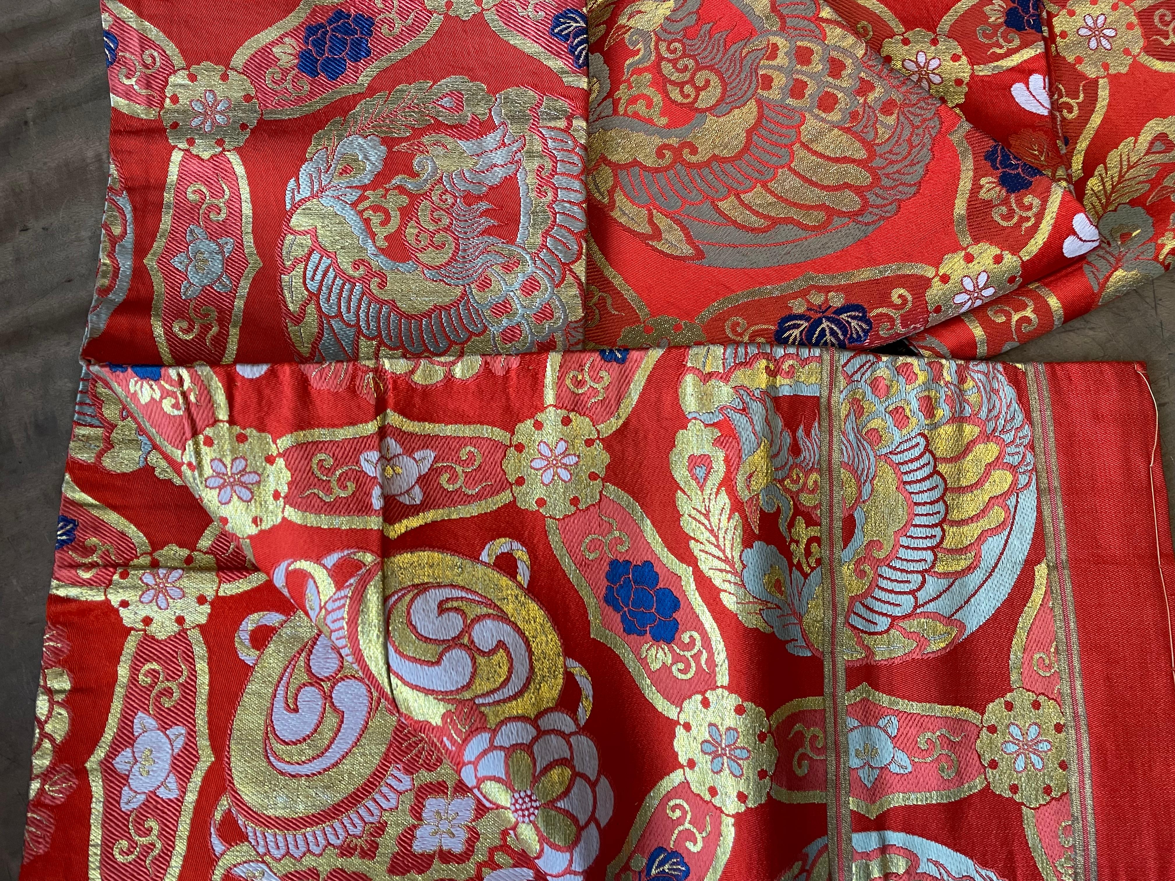 Antique Japanese Red Silk Half Belt 'Hanhaba obi', 1960s In Good Condition In Paris, FR