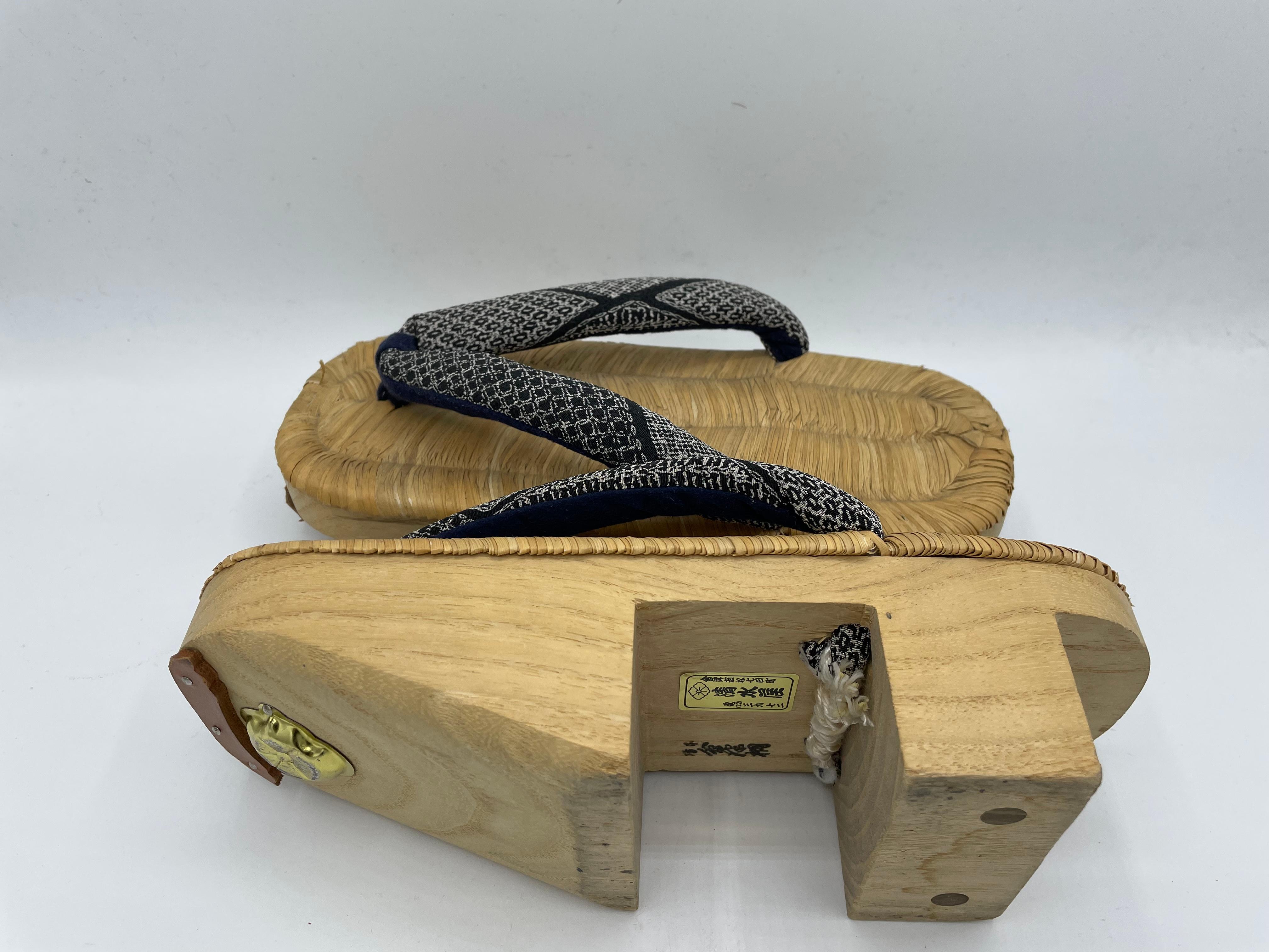Antique Japanese Sandals 'GETA' Paulownia Wood 1