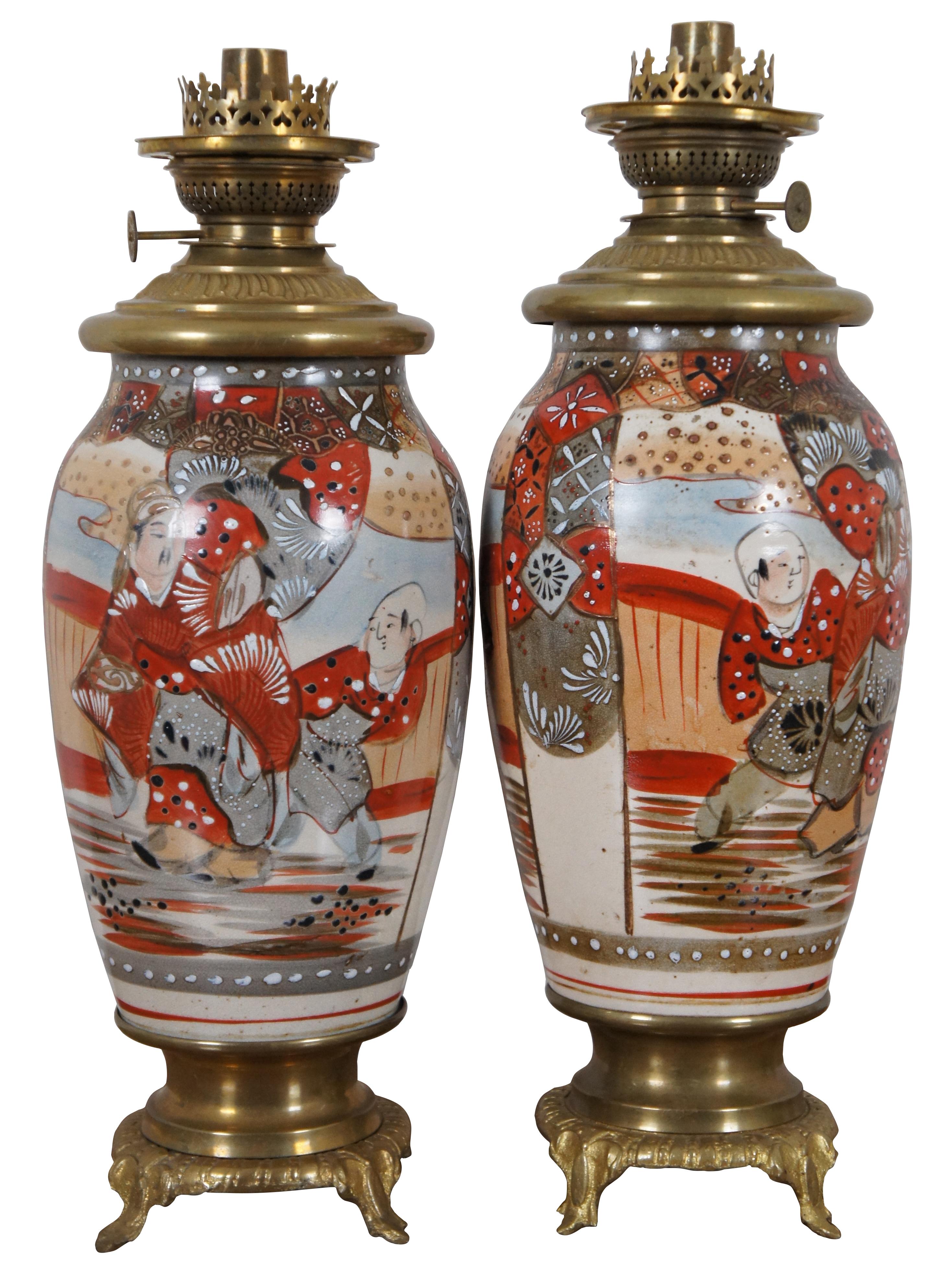 Antique Japanese Satsuma Moriage Oil Lamps & Dragon Jardiniere Mantel Set In Good Condition For Sale In Dayton, OH
