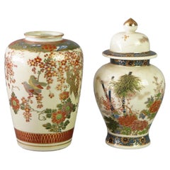 Antike japanische Satsuma-Keramikvase mit Deckel und Urne, handbemalt und vergoldet, um 1920