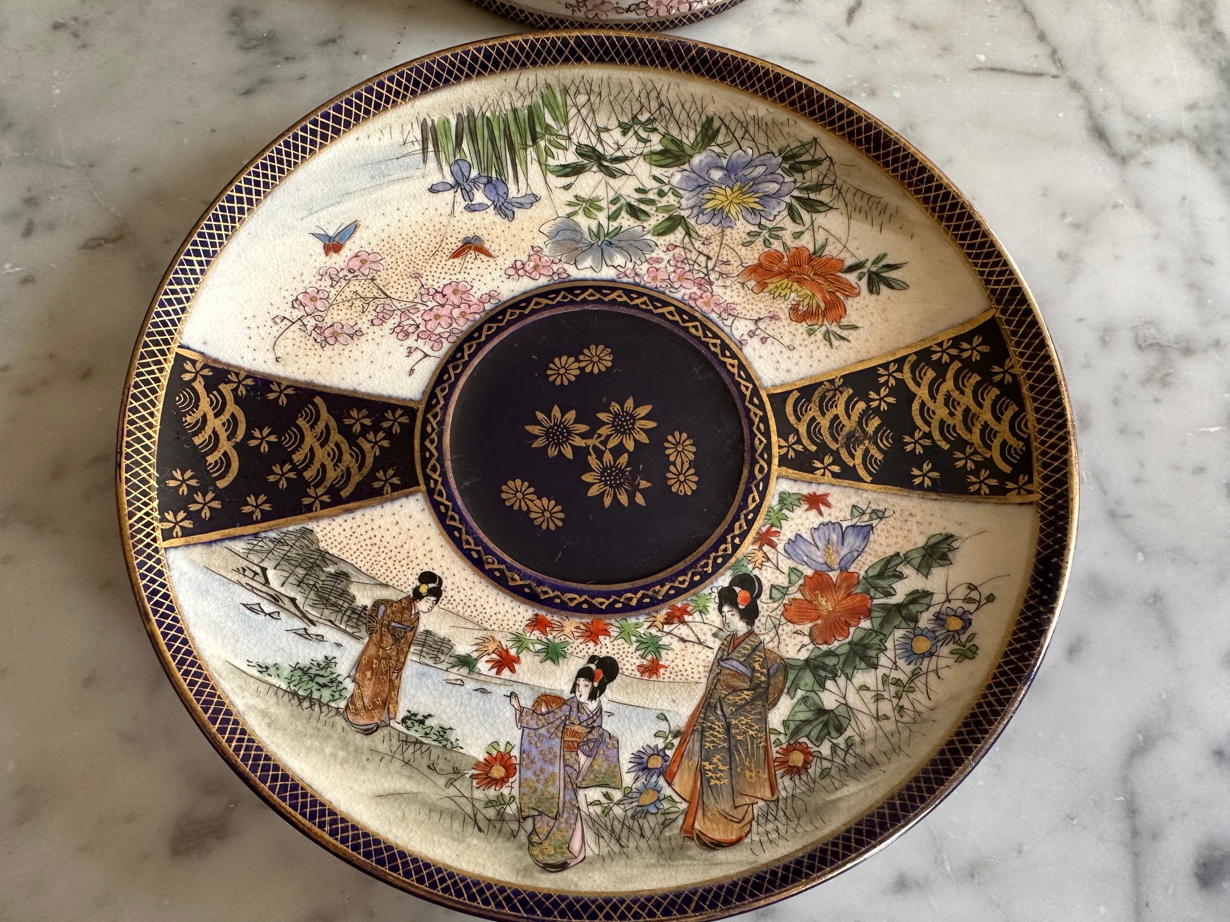 Service à thé ancien japonais Satsuma, période Taishō - Kyō-Satsuma peint à la main en vente 2