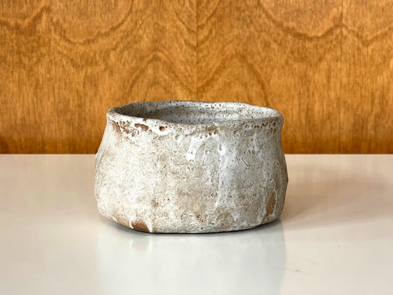 Antique Japanese Shino Ware Chawan Tea Bowl For Sale at 1stDibs