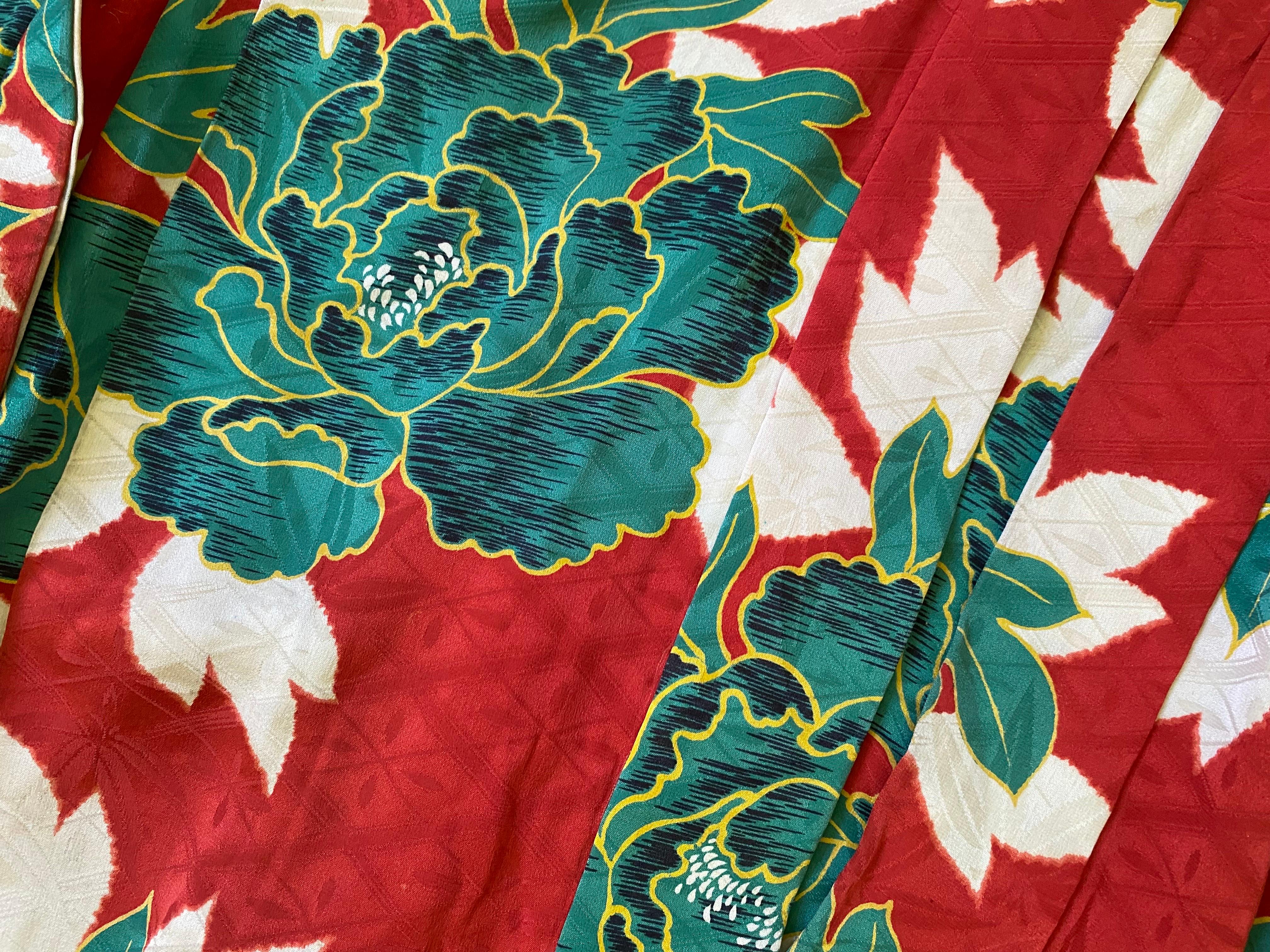 Antique Japanese Silk Kimono For Sale 2