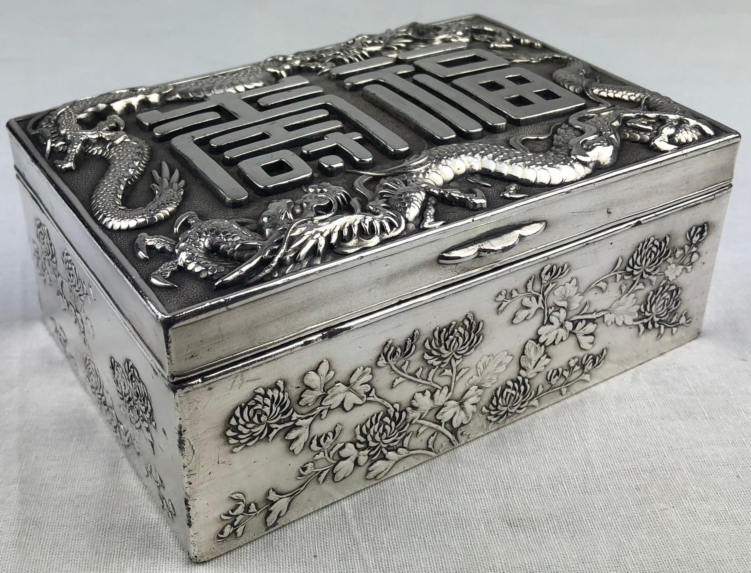 Antike japanische Silber-Zigarren-, Schmuck- oder Aufbewahrungsbox (Art déco) im Angebot