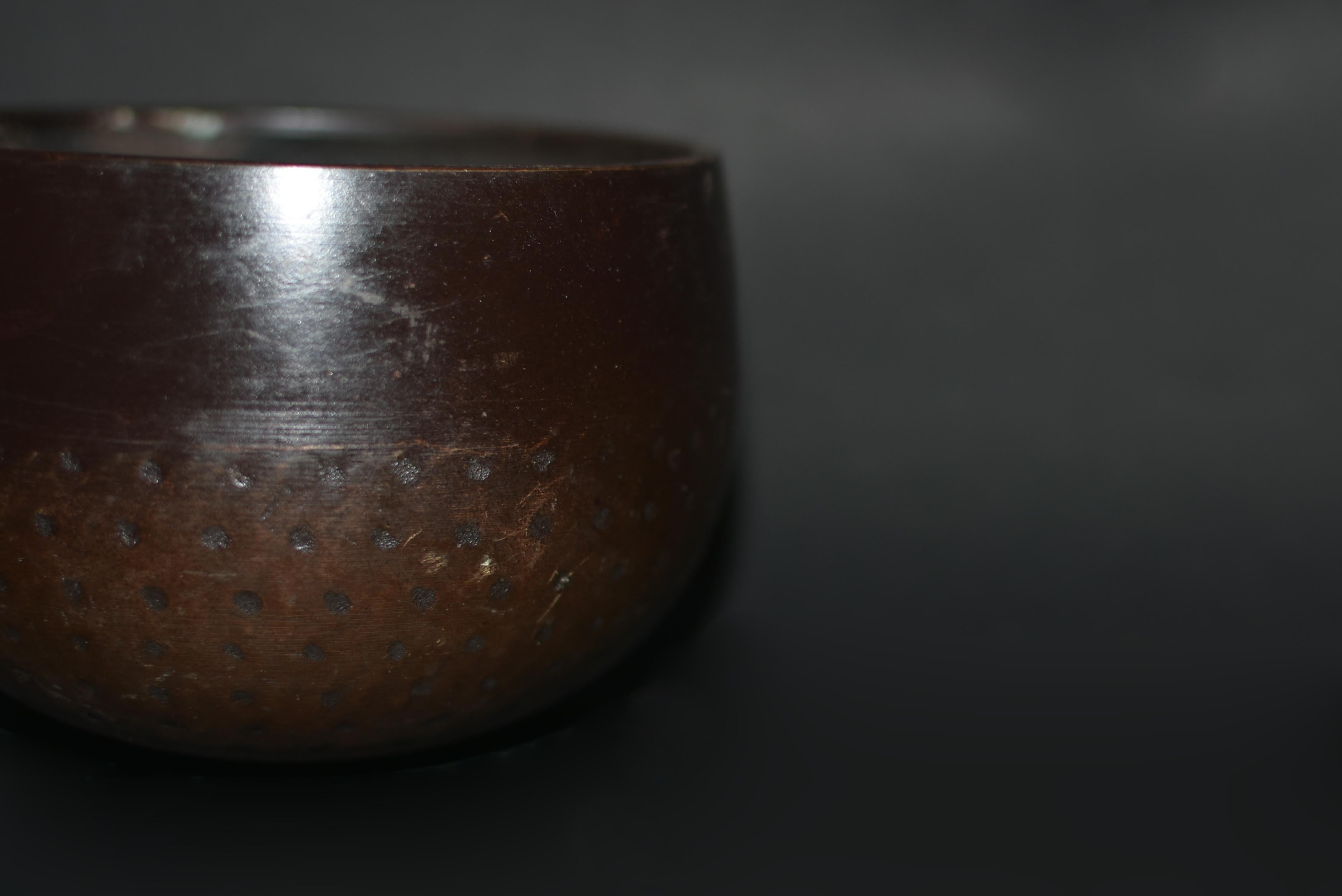 20th Century Antique Japanese Singing Bowl Brown Hammered Divots C5 For Sale