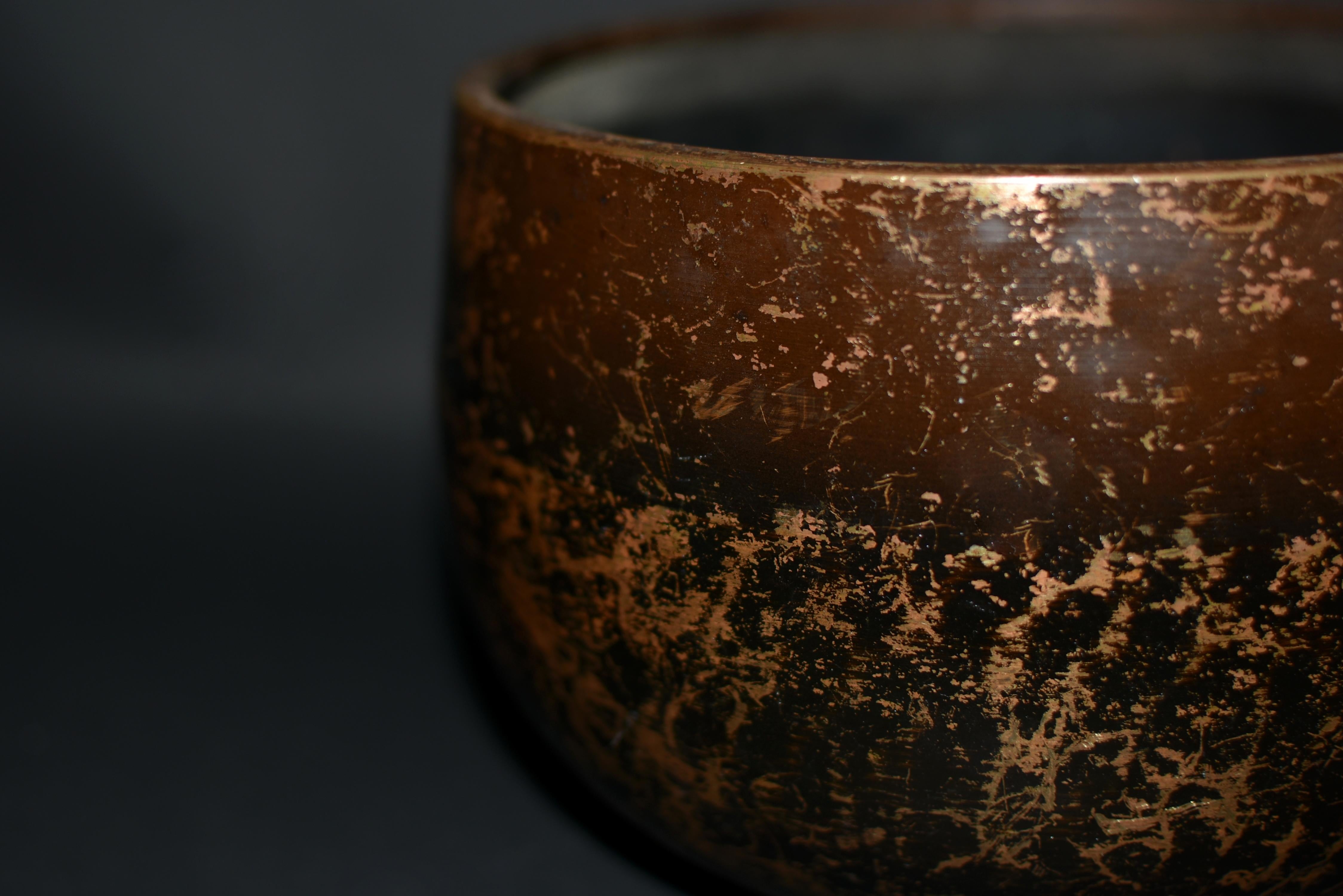patina on rose gold