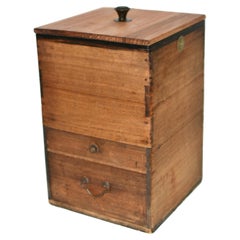 Caja de almacenaje japonesa antigua