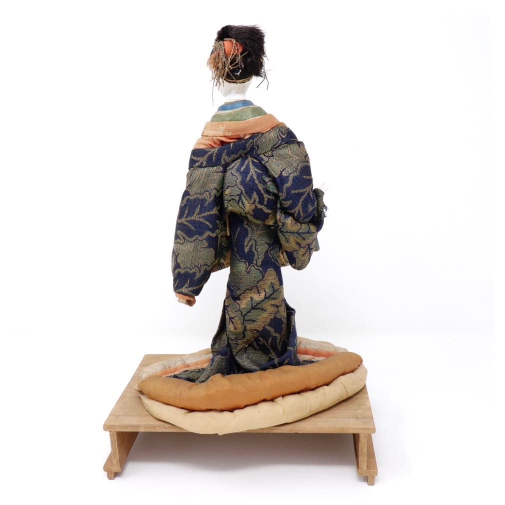 Antique Japanese Takeda Ningyo of an Oiran, Edo Period In Good Condition For Sale In New York, NY