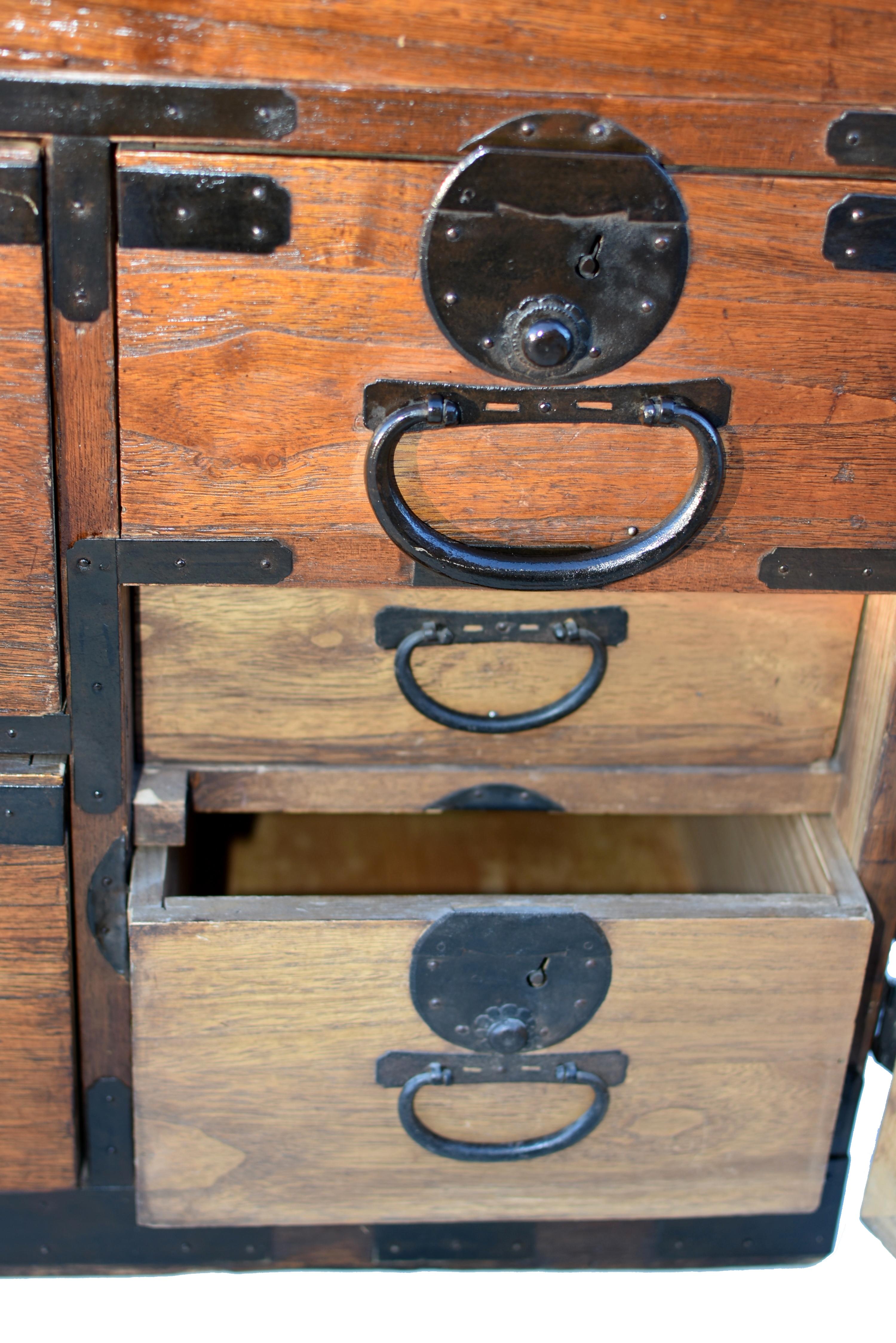 Antique Japanese Tansu 8 Drawers Tasho Period Isho Dansu 6