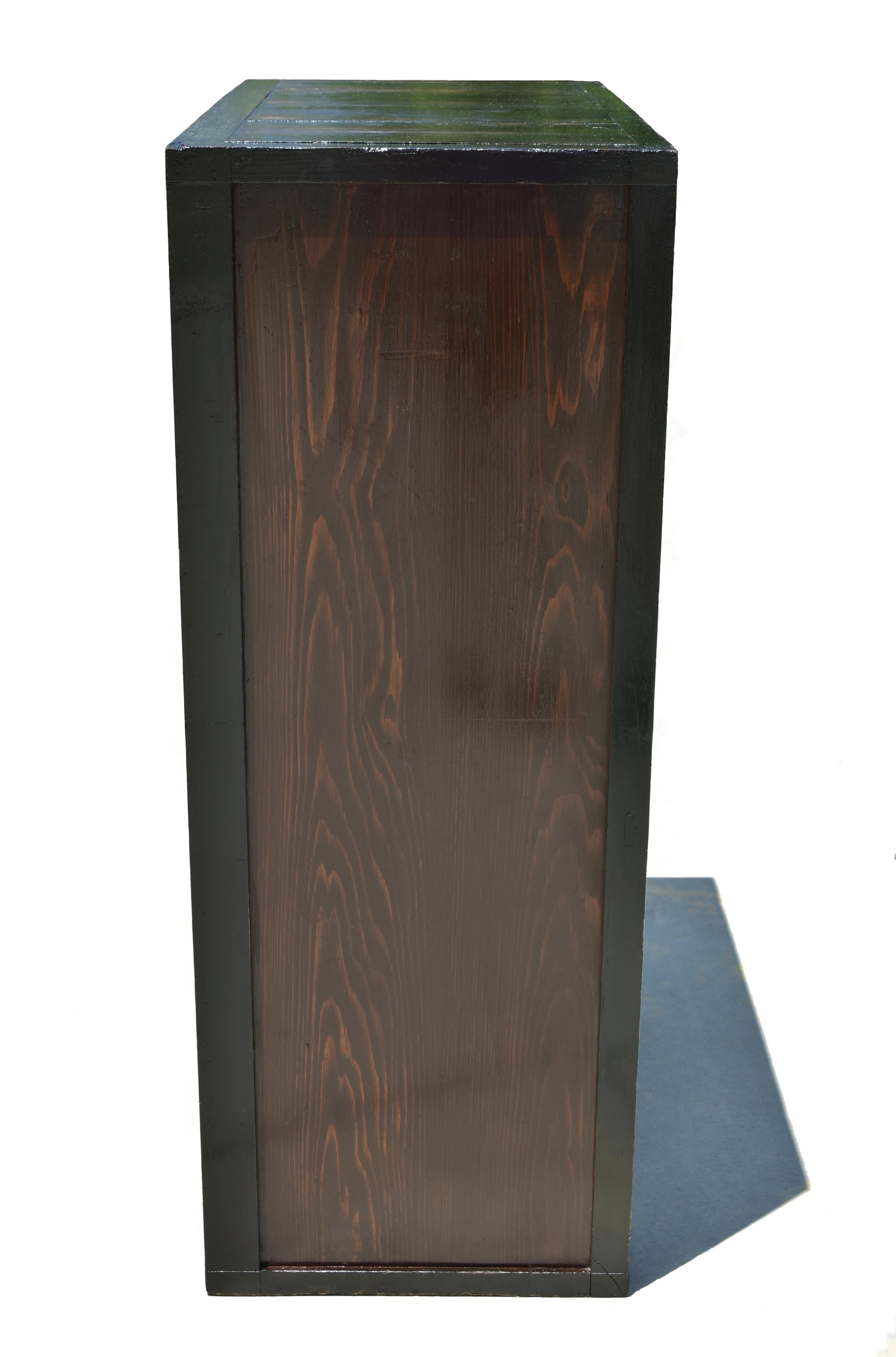 Tansu Taisho Japonés Antiguo Lacado en Dos Tonos 47 en venta 9