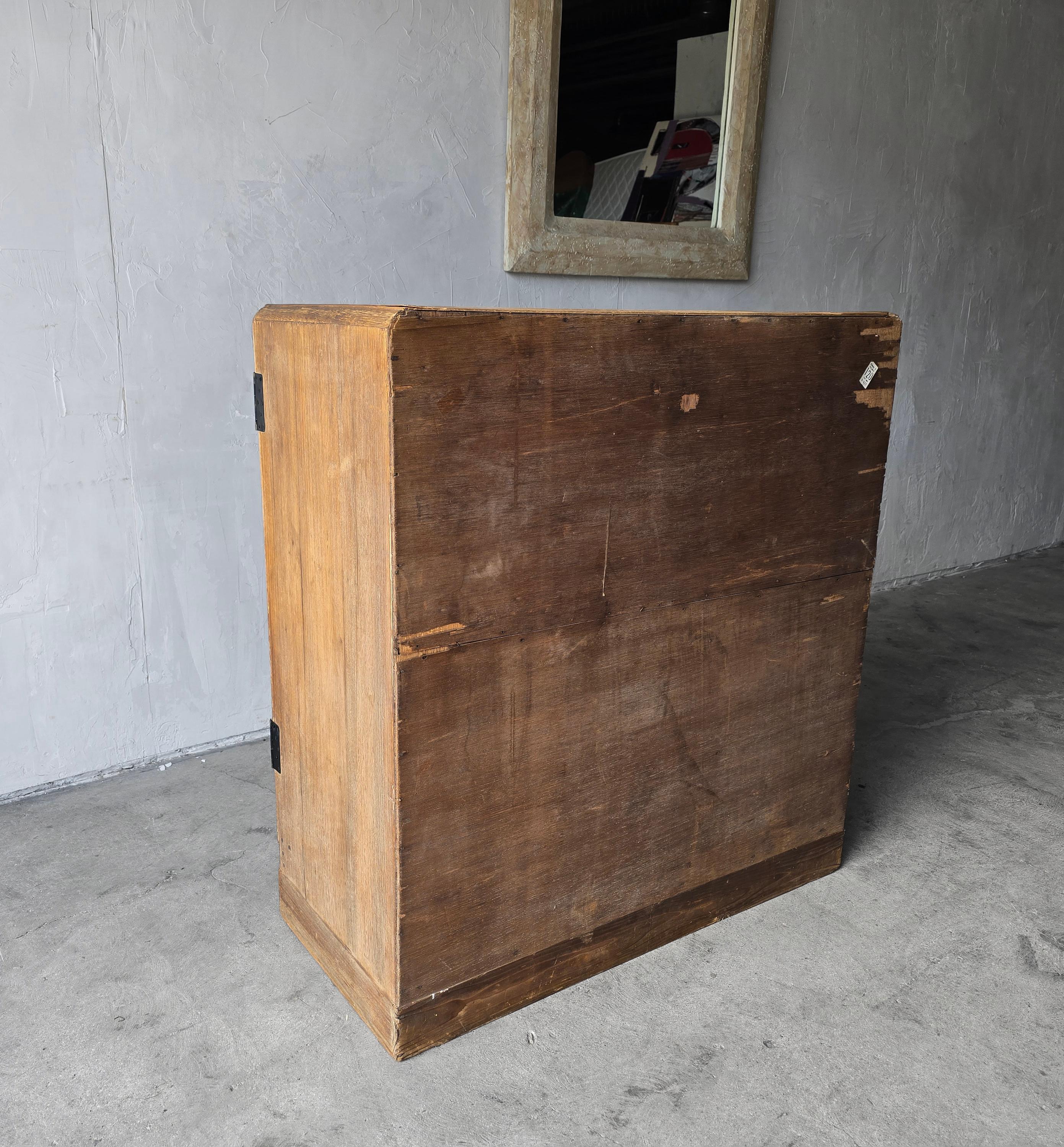 Antico mobile contenitore a buffet piatto in teak giapponese in vendita 6