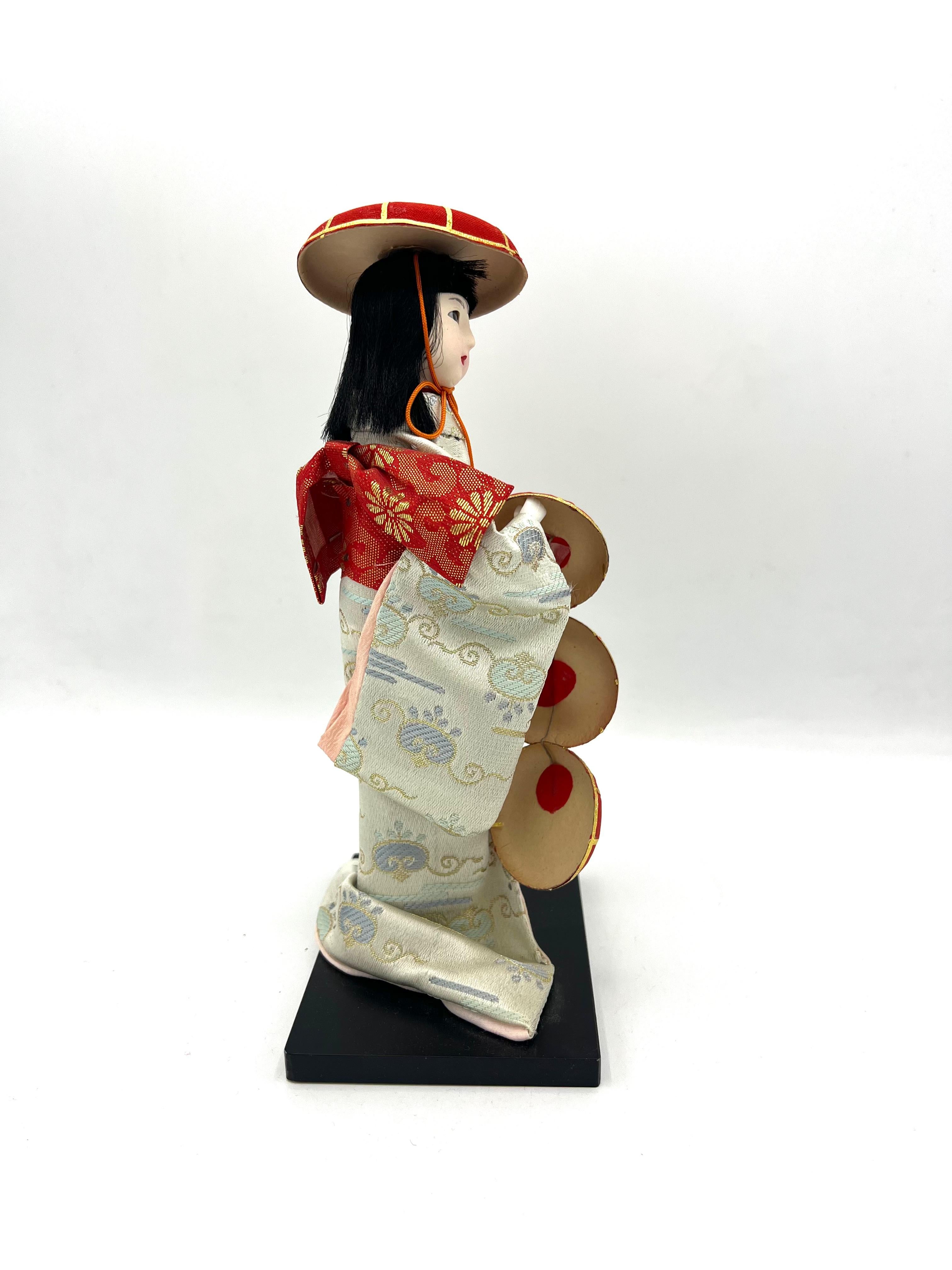 Ancienne poupée de danse japonaise Temari 1990 Bon état - En vente à Paris, FR