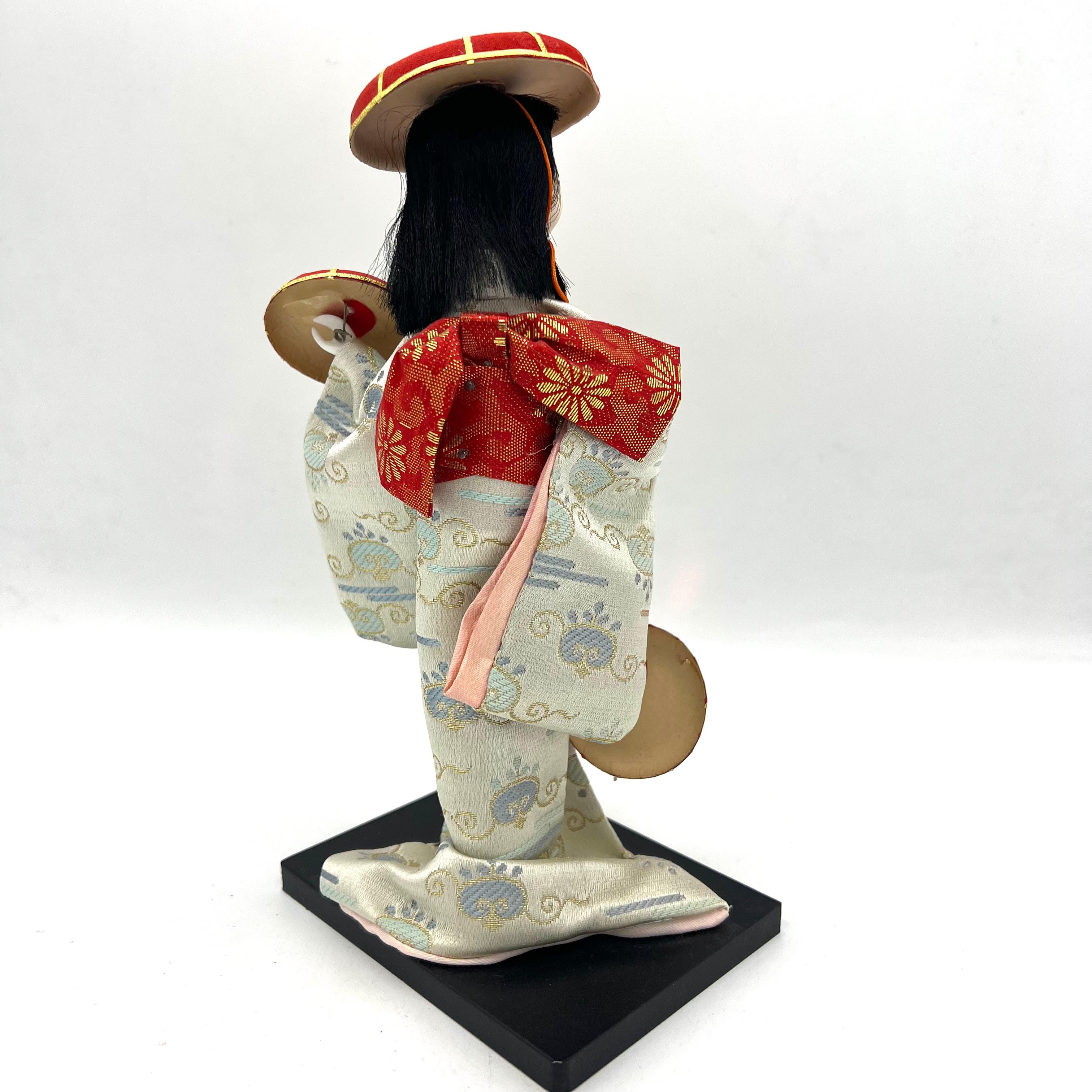 20ième siècle Ancienne poupée de danse japonaise Temari 1990 en vente