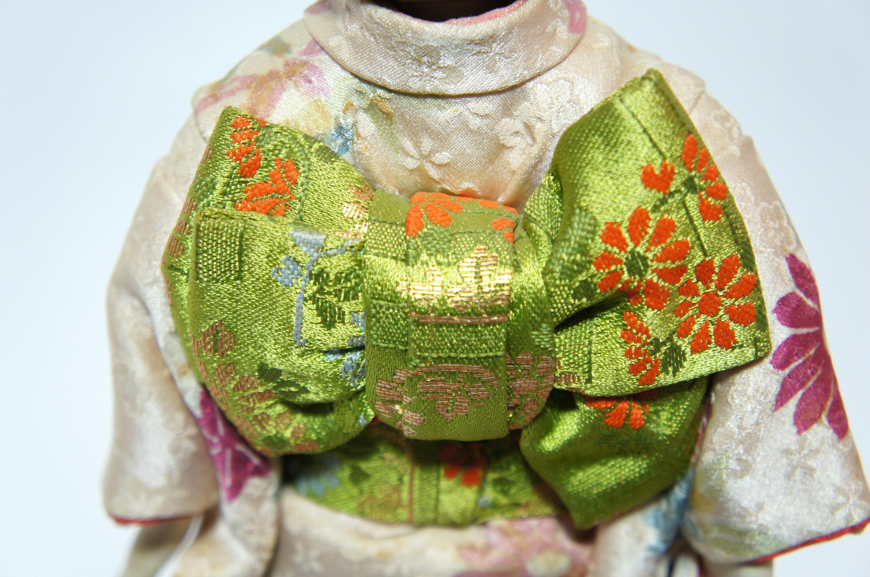 Silk Antique Japanese Traditional 'KIMEKOMI' Doll Pink Kimono Taisho Era 1912-1926s For Sale