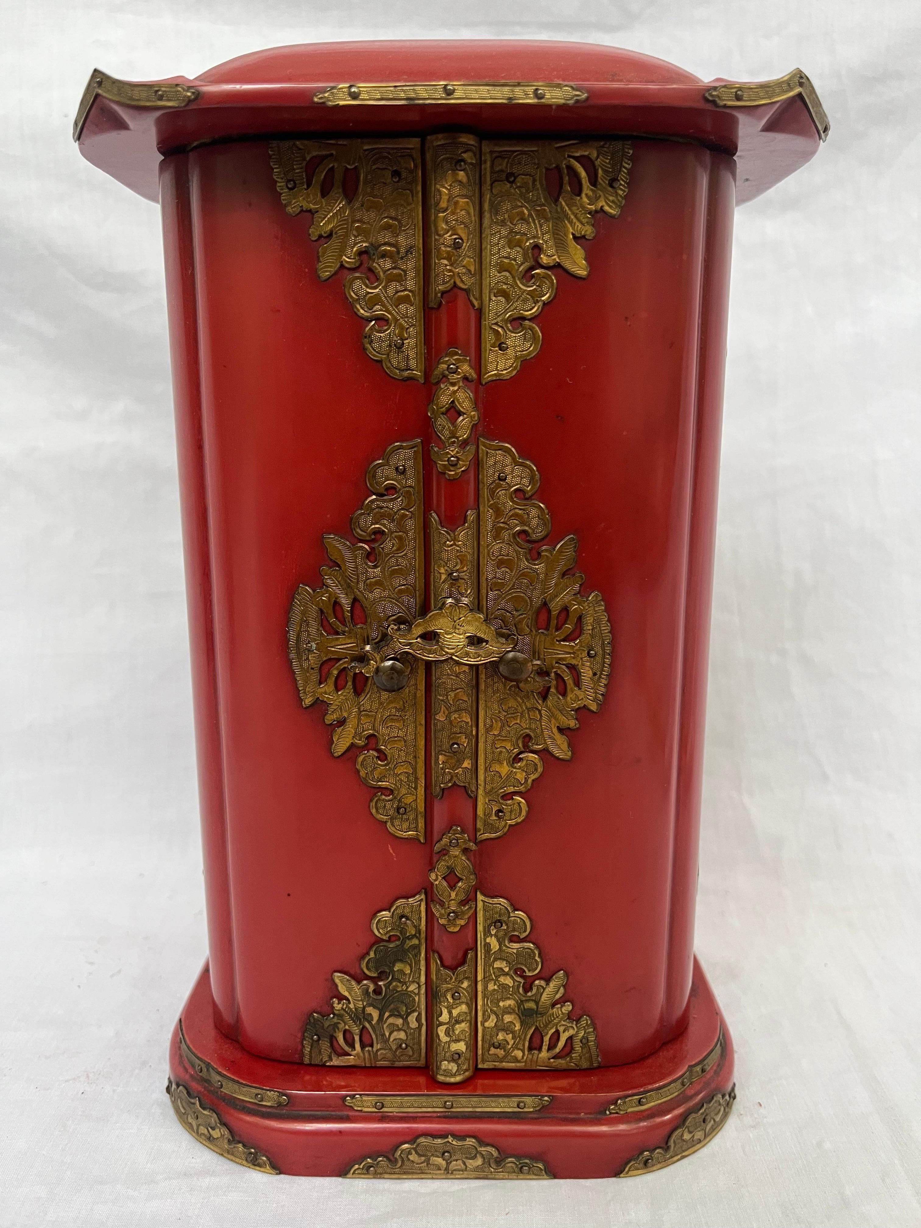 Antique Japanese Traveling Altar Aizen Myoo or Ragaraja King of Wisdom Funno Son For Sale 9