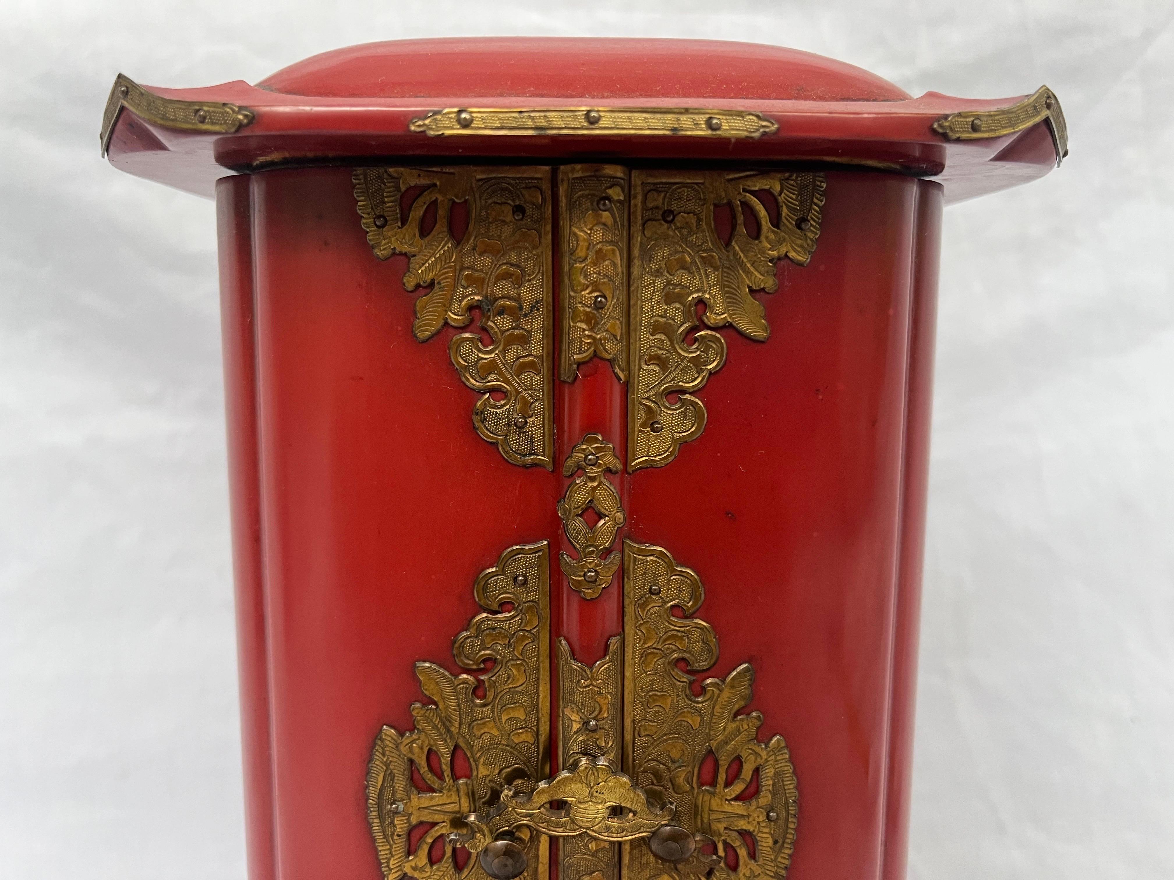 Antique Japanese Traveling Altar Aizen Myoo or Ragaraja King of Wisdom Funno Son For Sale 12