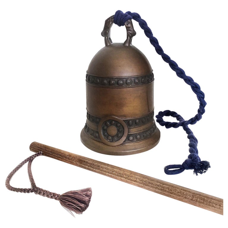 Antique Japanese Tsuri-Kane Buddhist Bronze Bell, Meiji Period For Sale