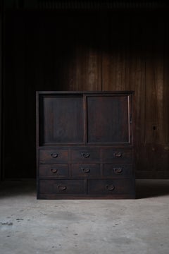 Ancienne armoire japonaise Wabi-Sabi Black Urushi Tansu avec tiroirs Early 20th C