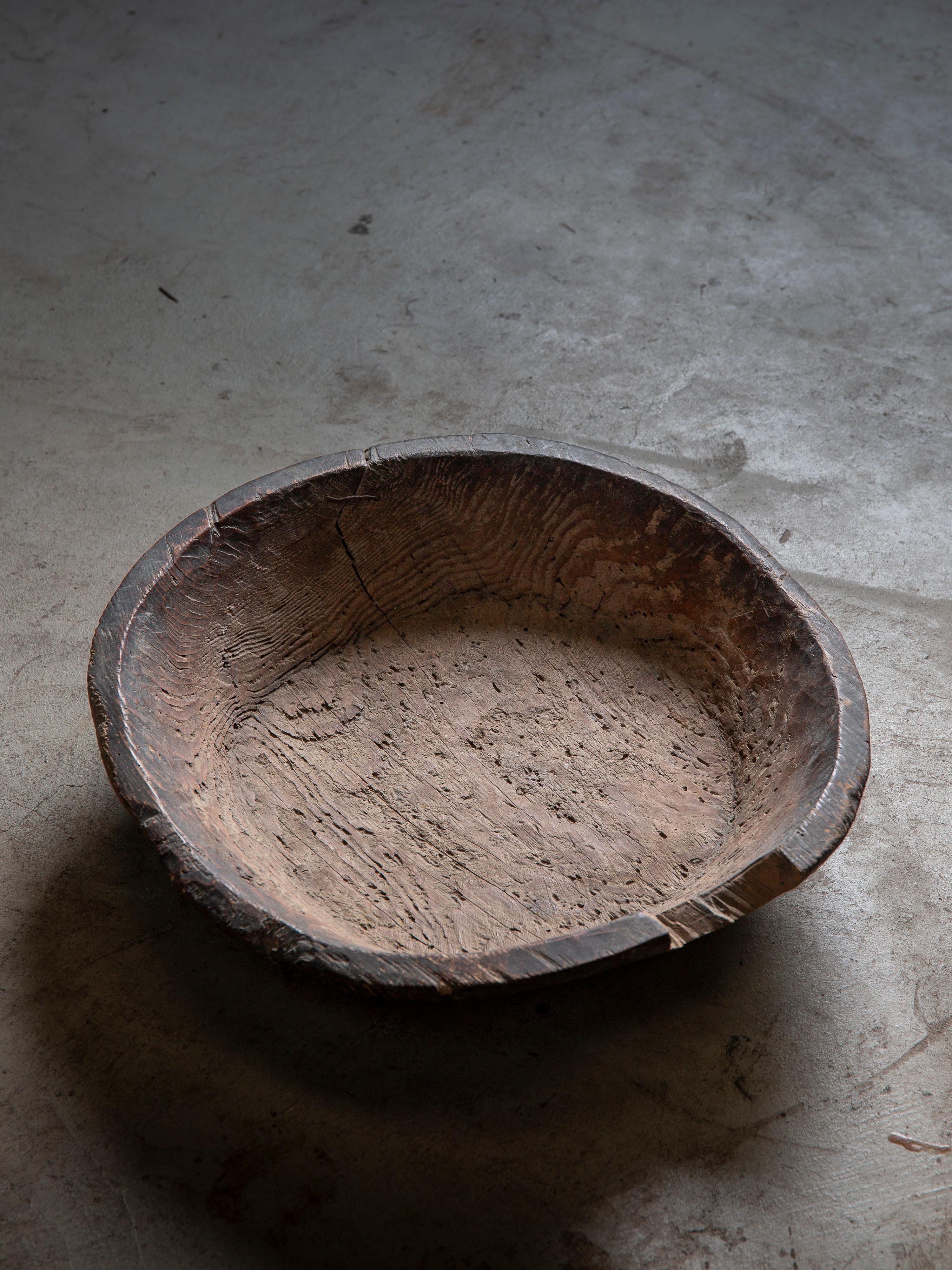 Primitive antique Japanese wabi sabi Konebachi, Hand-carved dough bowl - primitive, mingei