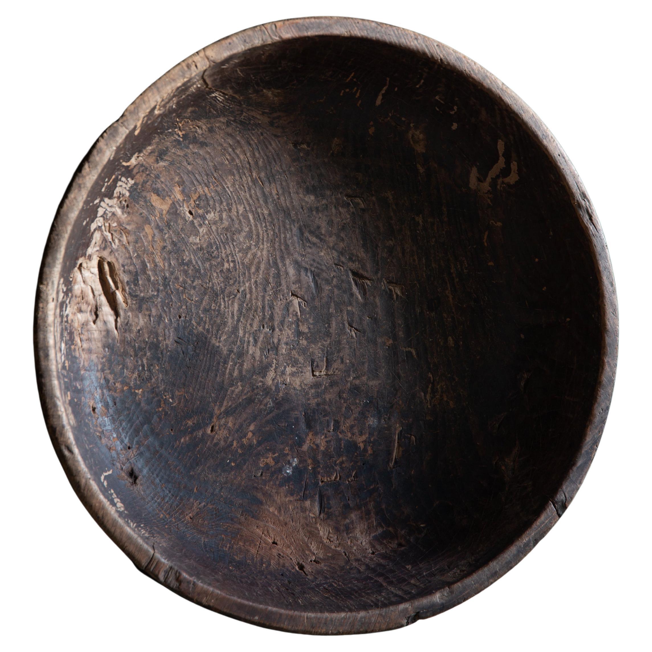antique Japanese wabi sabi Konebachi, large hand-carved dough bowl, primitive For Sale