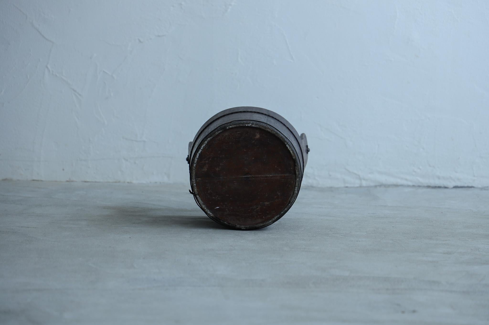 Antico secchiello giapponese in Wood, Ocject, Wabi-Sabi In condizioni discrete in vendita a Katori-Shi, 12
