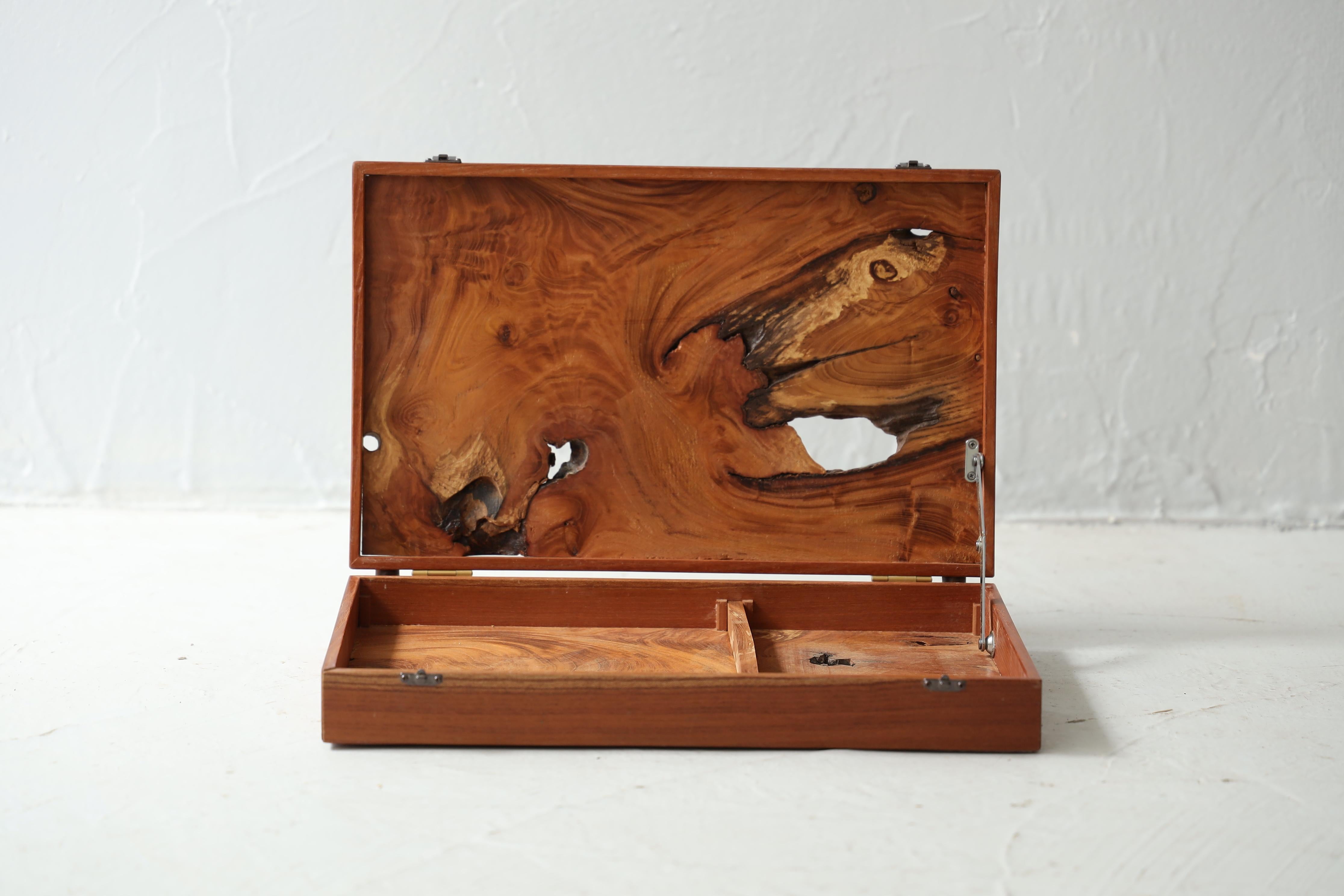 Antica scatola giapponese in legno , Japandi, Wabi-sabi In condizioni buone in vendita a Katori-Shi, 12