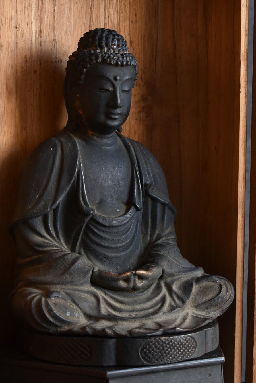 Antike japanische Holz-Buddha-Statue/Edo-Zeit/Sitzende Tathagata-Statue aus Holz (Japanisch) im Angebot